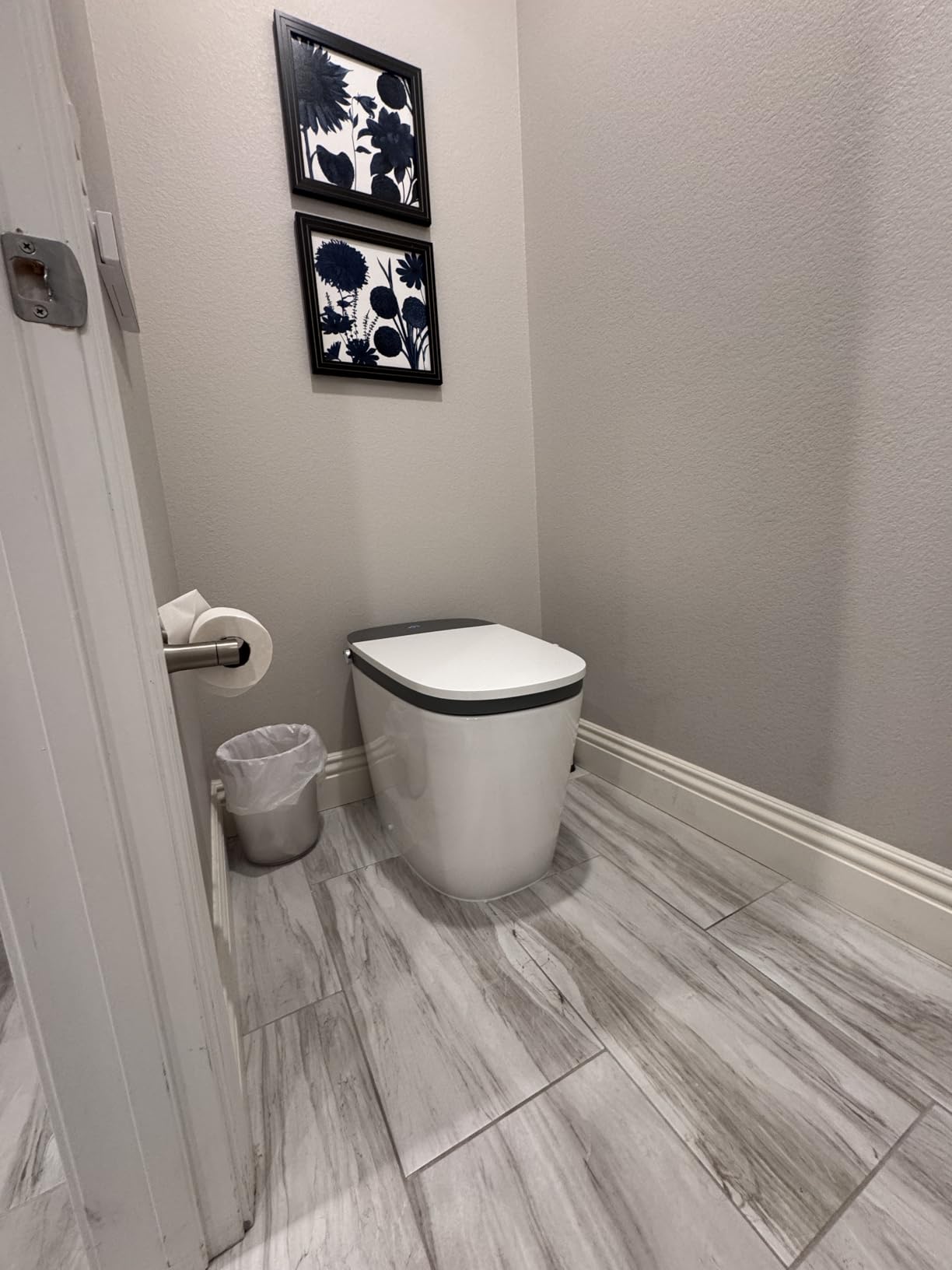 WOODBRIDGE Smart Toilet with 1000g MaP Flush Score, Foam Shield, Moving Dryer, Blackout Flush, ADA Comfort Height, Auto Open & Close, Heated Seat, B0930S customer photo 1