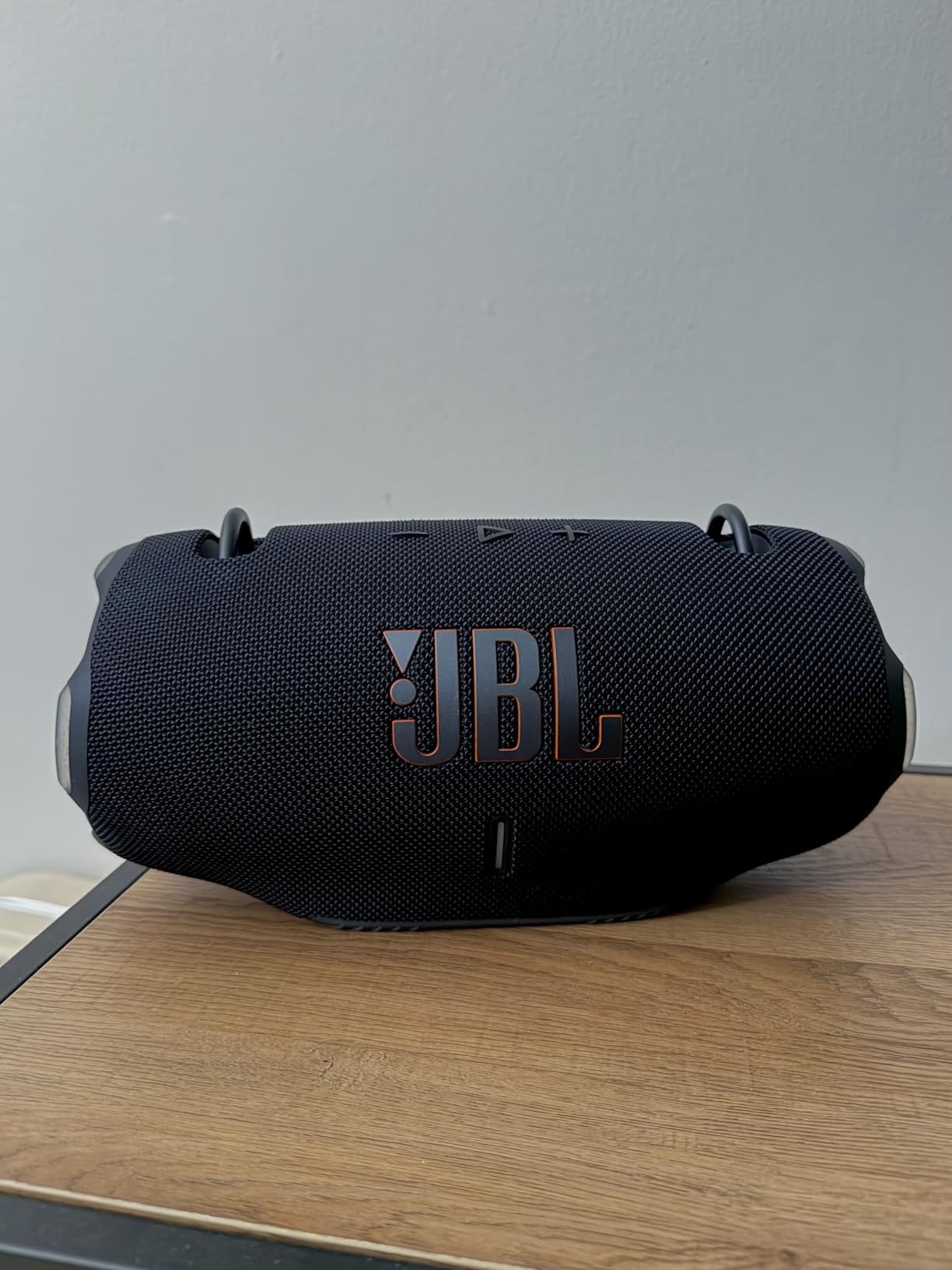 JBL Xtreme 4 - Portable Bluetooth Speaker, Powerful Sound and Deep Bass, IP67 Waterproof, 24 Hours of Playtime, Powerbank, Auracast (Black) customer photo 1
