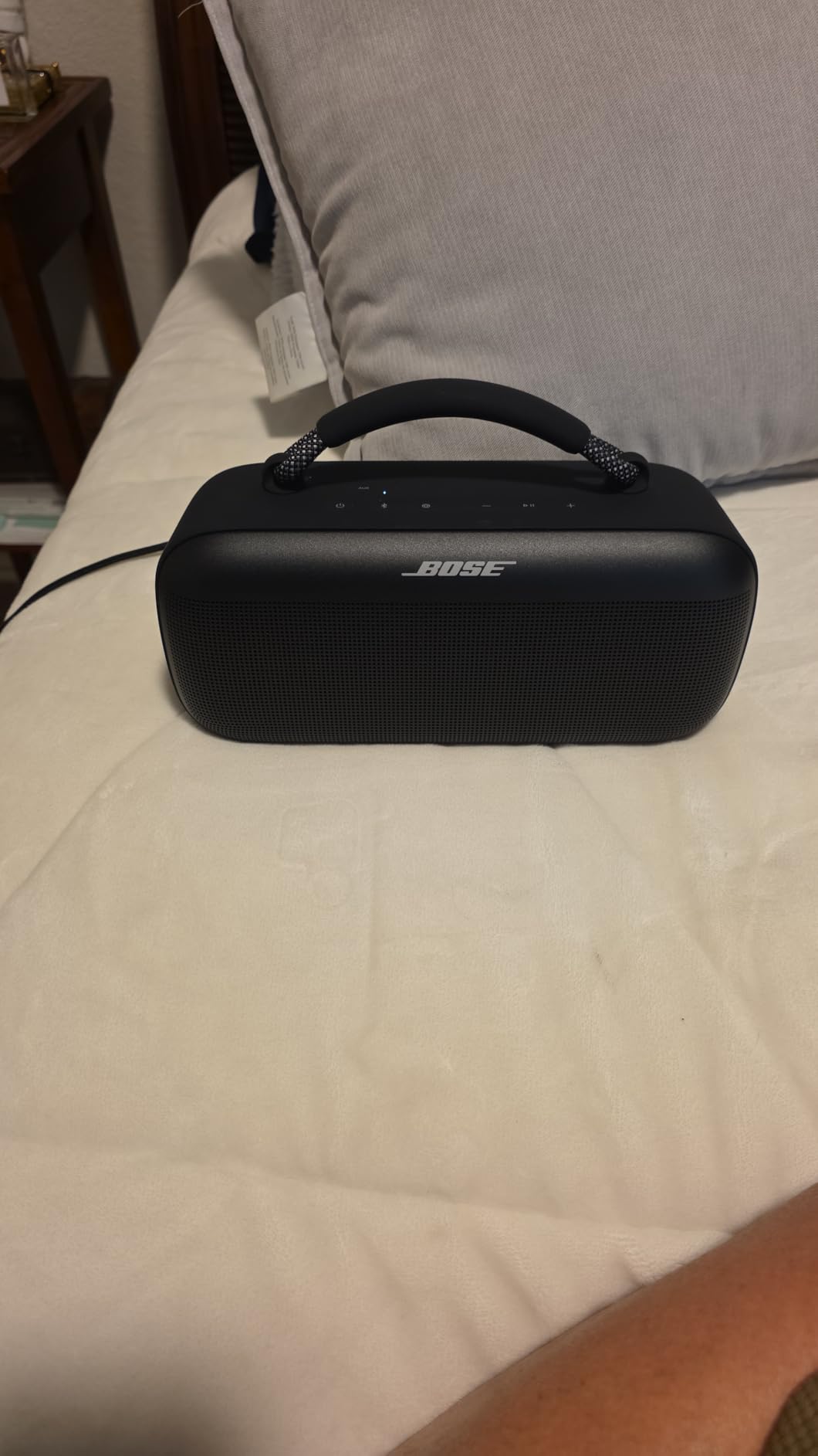 Bose SoundLink Max Bluetooth Speaker - Portable Wireless Party Speaker, IP67 Waterproof, Rope Handle, Up to 20 Hours of Playtime, USB-C, Built-in 3.5mm AUX Input, Black Customer Review Bose SoundLink Max Bluetooth Speaker - Portable Wireless Party Speaker, IP67 Waterproof, Rope Handle, Up to 20 Hours of Playtime, USB-C, Built-in 3.5mm AUX Input, Black - Customer Photo 1