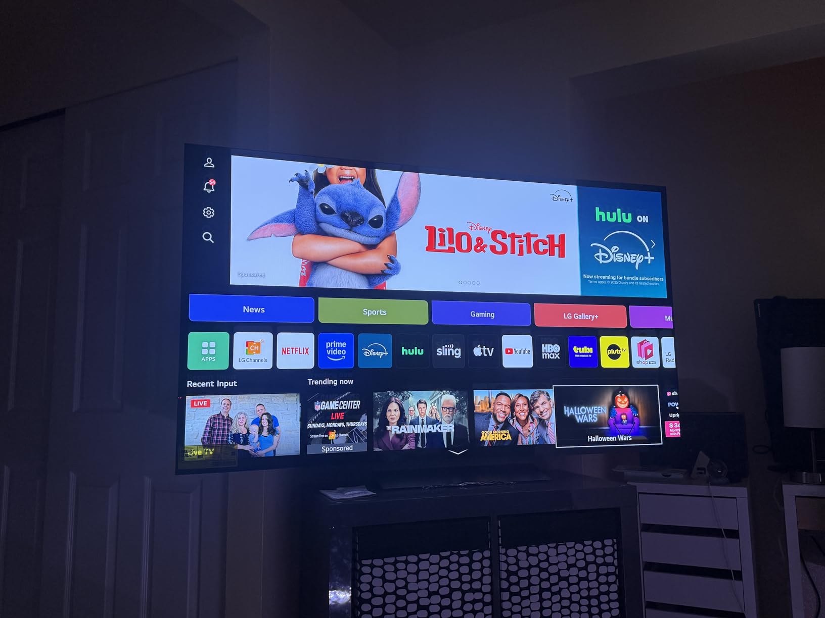 LG 55-Inch Class OLED evo C4 Series Smart TV 4K Processor Flat Screen with Magic Remote AI-Powered with Alexa Built-in (OLED55C4PUA, 2024) customer photo 2