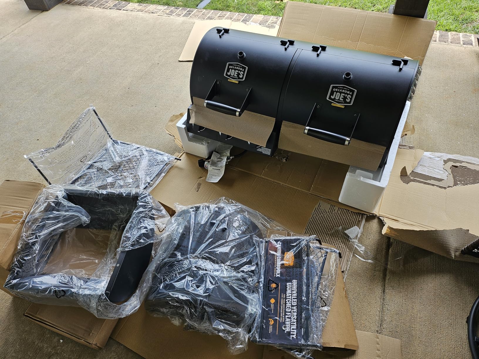 Oklahoma Joe's Canyon Combo DLX Charcoal and Propane Gas Smoker & Grill - 24203005 - Customer Photo 1