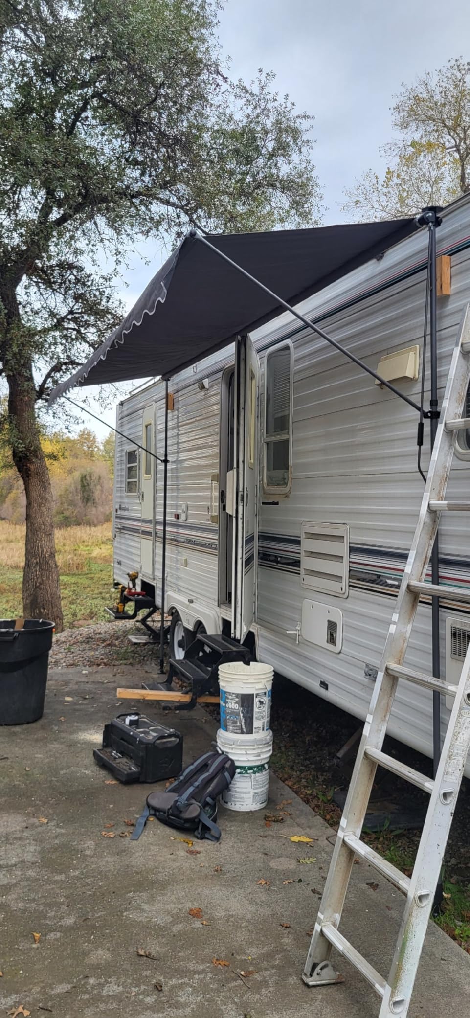 VEVOR Manual Retractable Awning, 78 VEVOR Manual Retractable Awning, 78