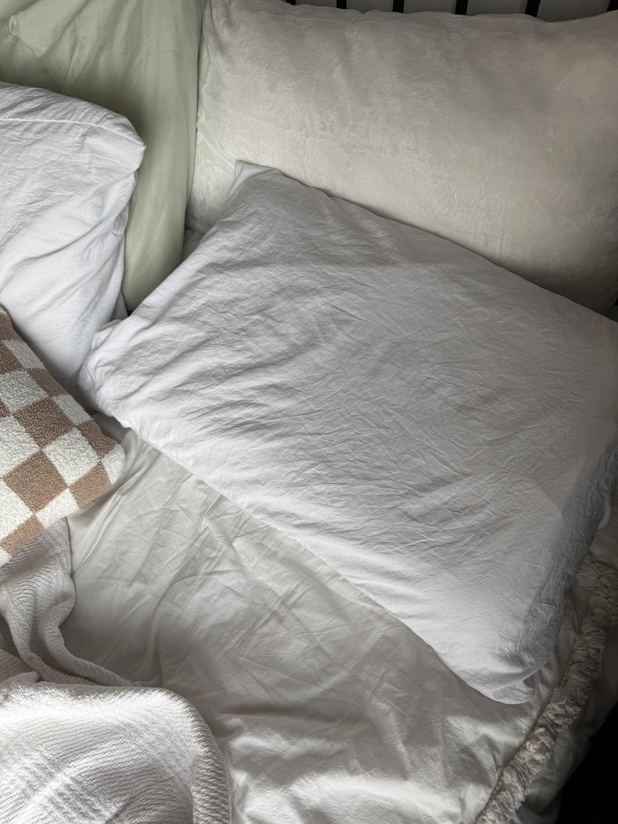 Cooling Gel Memory Foam Pillow - 1-Pack - Standard Size Bed Pillows For Sleeping - Medium-Firm - Back, Stomach and Side Sleeper Pillow - Shoulder & Back Pain Relief - Washable, Bamboo Viscose Cover Customer Review Cooling Gel Memory Foam Pillow - 1-Pack - Standard Size Bed Pillows For Sleeping - Medium-Firm - Back, Stomach and Side Sleeper Pillow - Shoulder & Back Pain Relief - Washable, Bamboo Viscose Cover - Customer Photo 1