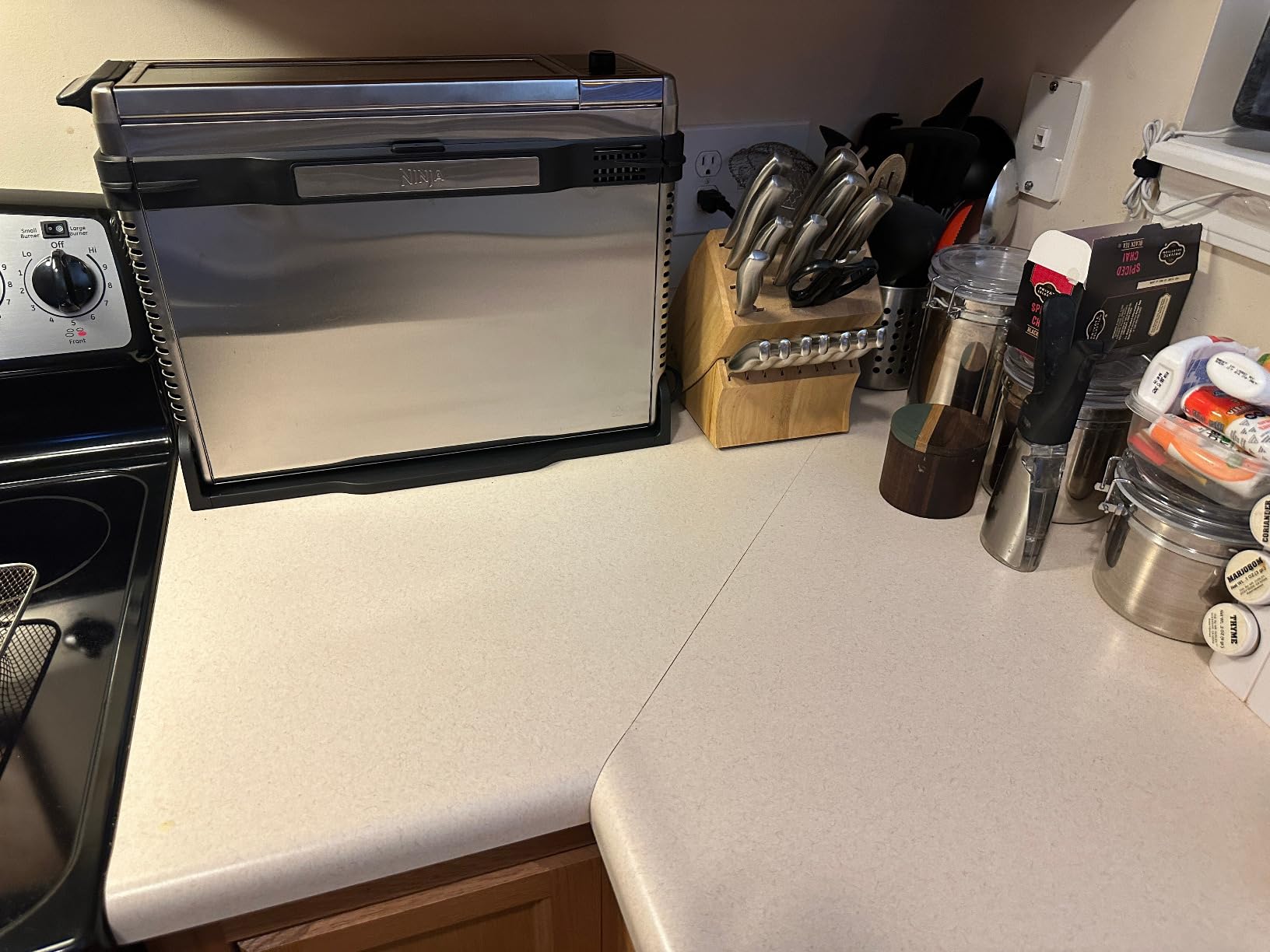 Ninja Toaster Oven & Air Fryer, 8-in-1 Functionality, Large Capacity, Air Fry Basket, Sheet Pan, Wire Rack & Removable Crumb Tray, Stainless, 1800 watts, SP151 - Customer Photo 2
