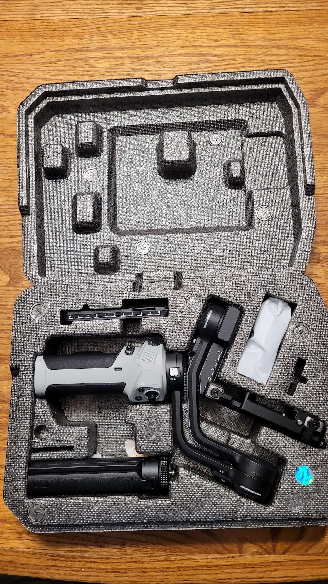 ZHIYUN CINEPEER WEEBILL 3E Mirrorless Gimbal Lightweight Stabilizer, Up to 3kg/6.6lbs Payload, 3-Axis Camera Gimbal for Canon/Sony/Panasonic/Nikon, Bluetooth Shutter Control, Native Vertical Shooting Customer Review ZHIYUN CINEPEER WEEBILL 3E Mirrorless Gimbal Lightweight Stabilizer, Up to 3kg/6.6lbs Payload, 3-Axis Camera Gimbal for Canon/Sony/Panasonic/Nikon, Bluetooth Shutter Control, Native Vertical Shooting - Customer Photo 1