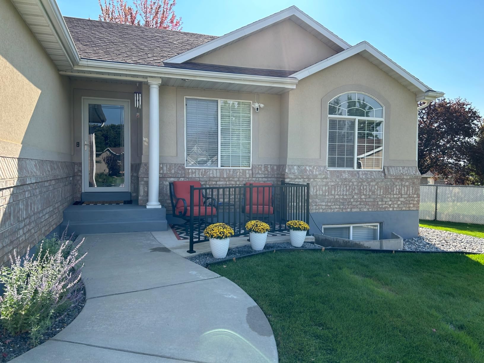 CR Fence & Rail Deck Railing Section Kit Black Guard Rail with 1 line Post, no top Rail Needed.Wrought Iron Outdoor Railing System for Balcony, Porch, Patio, Fencing & Exterior Safety, 4.5'x36 - Customer Photo 1