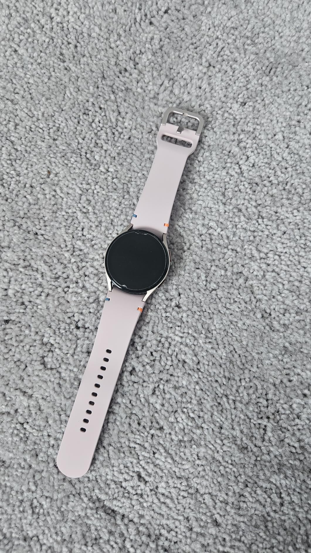 Samsung Galaxy Watch FE 40mm Bluetooth AI Smartwatch w/Fitness Tracking, BIA Sensor, Personalized HR Zones, Heart Rate Tracker, Sleep Monitor, 2024, Black [US Version, 1Yr Manufacturer Warranty] - Customer Photo 2