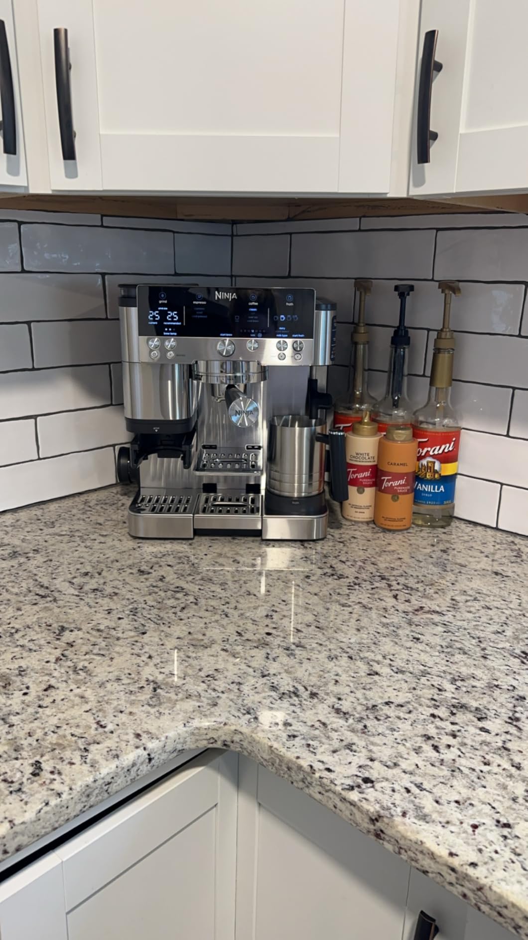 Ninja Luxe Cafe Premier 3-in-1 Espresso Machine, Drip Coffee, & Rapid Cold Brew | Built-in Coffee Grinder, Hands-Free Milk Frother, Assisted Tamper for Cappuccinos & Lattes | Stainless Steel | ES601 customer photo 1