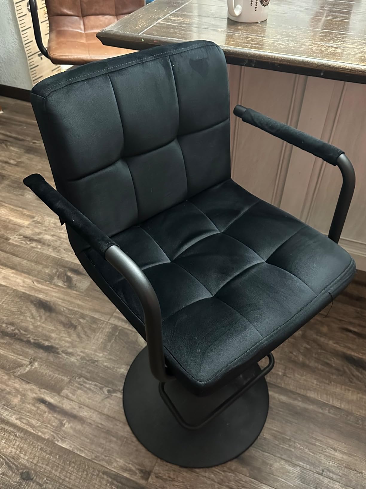 Furnimart Adjustable Bar Stool Swivel Barstools Set of 4 Counter Stools with Armrest and Footrest Upholstered Bar Chairs for Kitchen and Dining Room - Customer Photo 1