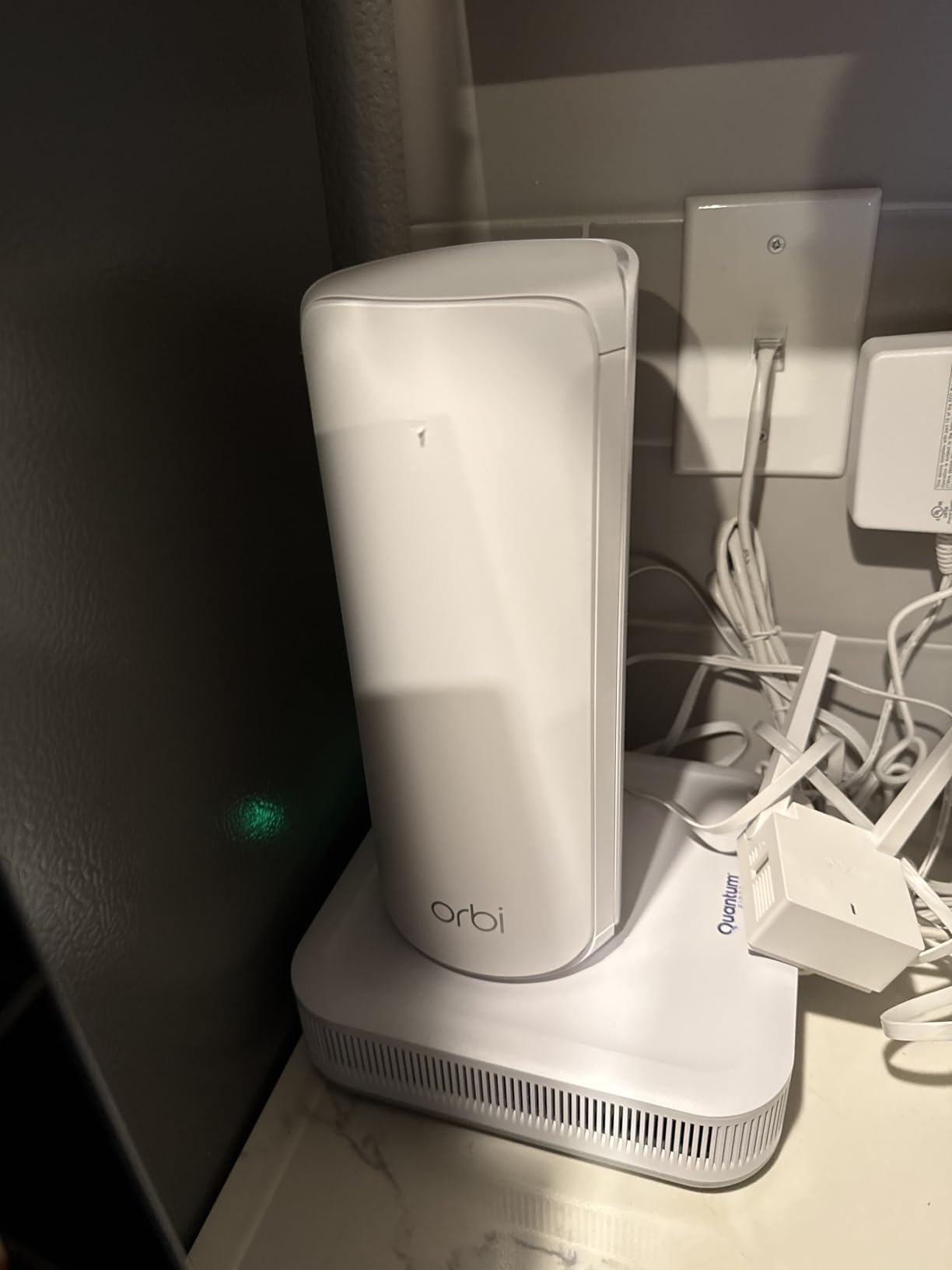 NETGEAR Orbi 770 Series Tri-Band WiFi 7 Mesh Network System (RBE773) - Router + 2 Satellite Extenders, Security Features, Up to 11Gbps, Covers up to 8,000 sq. ft., 100 Devices, 2.5 Gig Internet Port customer photo 2
