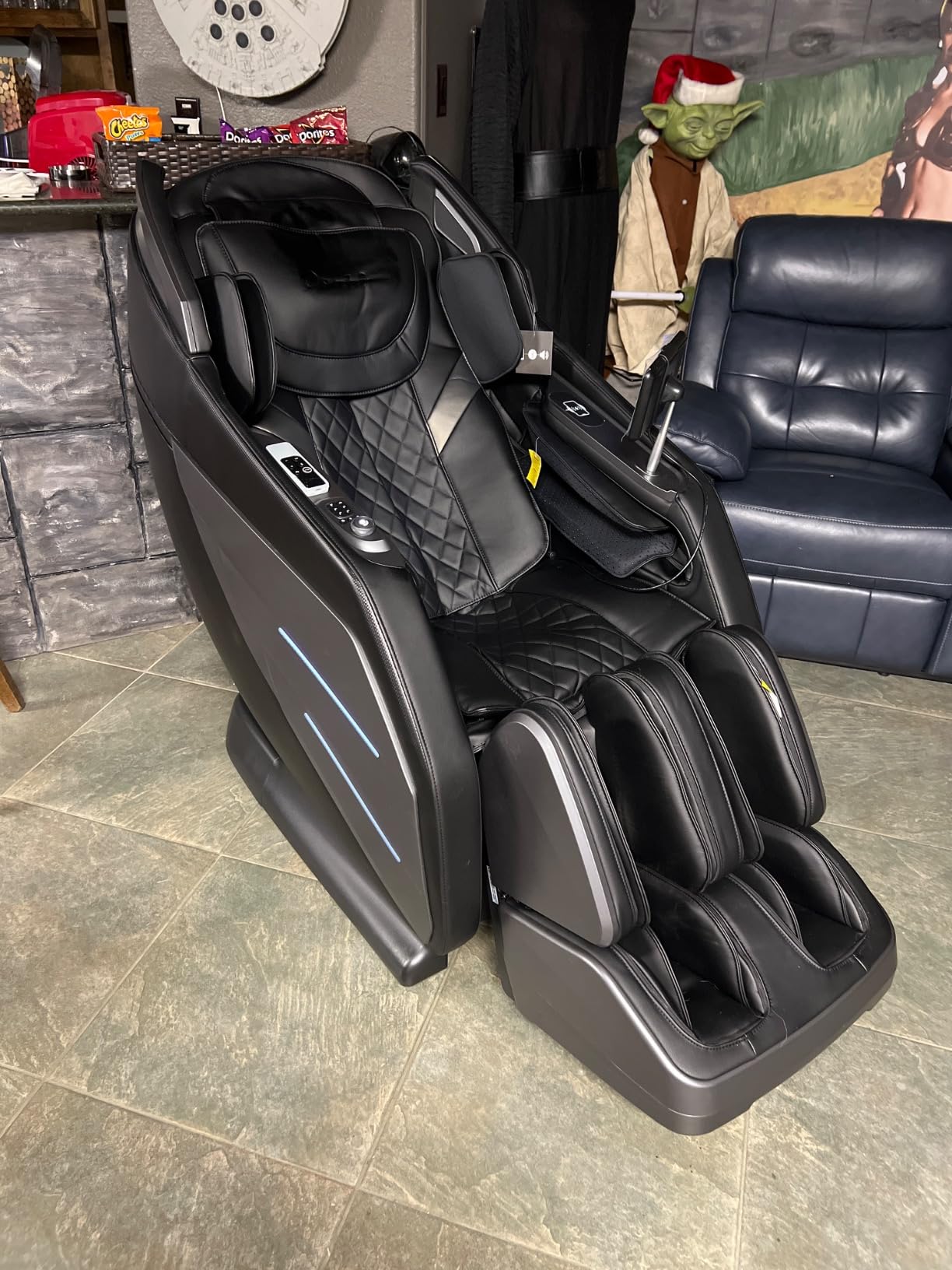 Osaki OS-3D Champ II | Black | Full Body Massage Chair | 3D SL-Track Full Body Massage Chair | Zero Gravity | Lumbar Heating | Touchscreen Controller | Auto Body Scan | Bluetooth Speaker - Customer Photo 2