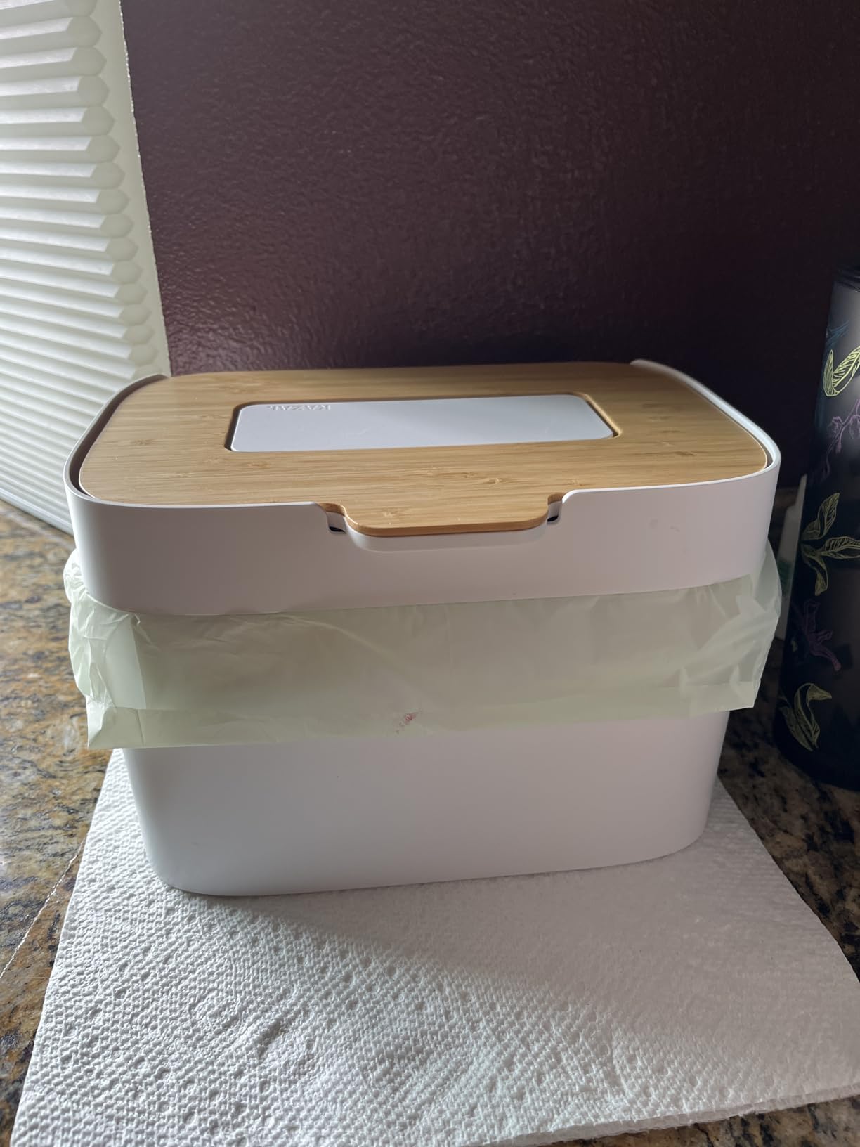 KAZAI. Compost Bin Kitchen 'Elin' | 1.2 GAL / 4.5L Countertop Compost Bin with Wooden Lid & Filter | Odor-Free, Dishwasher Safe, with Inner Bucket | Small Indoor Kitchen Composter | Off-White/Bamboo Customer Review KAZAI. Compost Bin Kitchen 'Elin' | 1.2 GAL / 4.5L Countertop Compost Bin with Wooden Lid & Filter | Odor-Free, Dishwasher Safe, with Inner Bucket | Small Indoor Kitchen Composter | Off-White/Bamboo - Customer Photo 1
