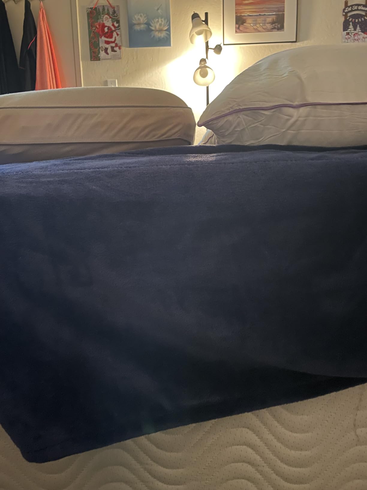 JOLLYVOGUE Pillows Queen Size Set of 2, Medium Supportive Bed Pillows with Super Soft Down Alternative Fill, Luxury Fluffy Hotel Quality for Side, Back, and Stomach Sleepers - Customer Photo 1