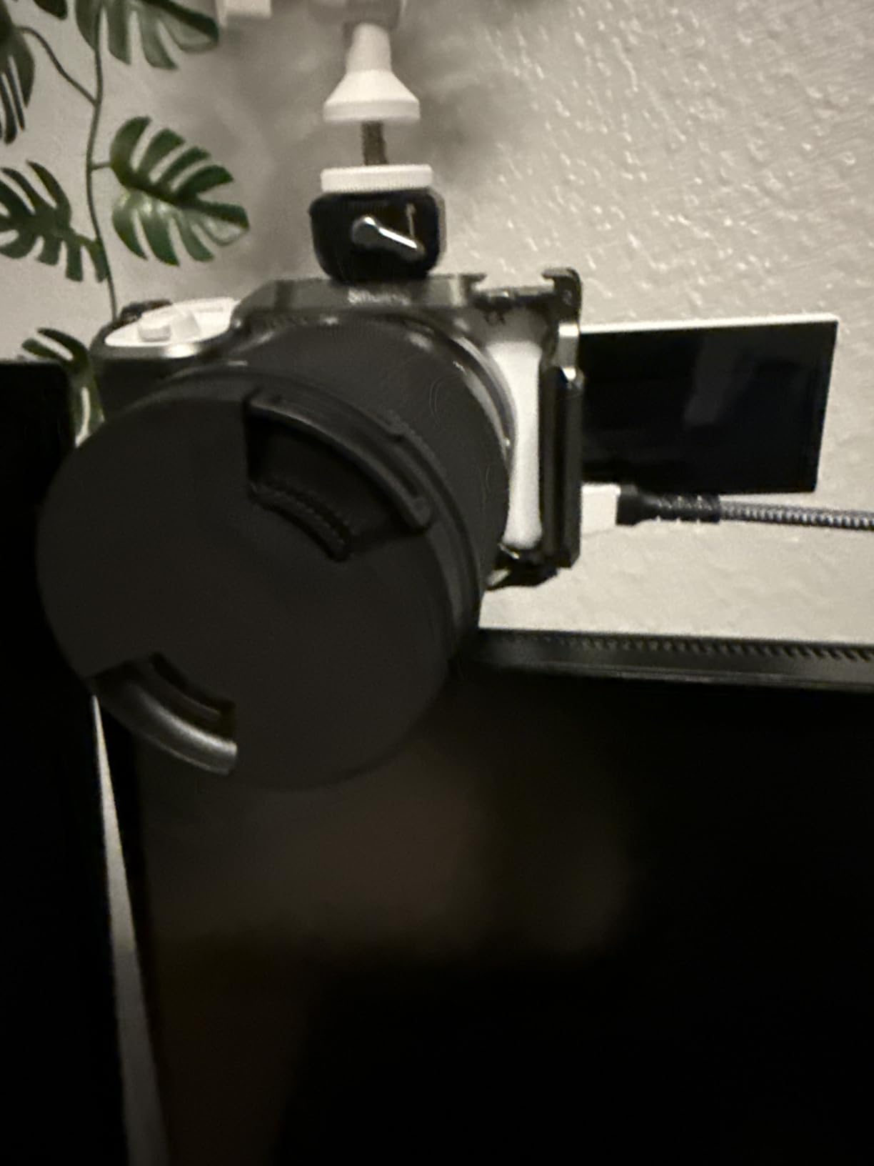 Sony Alpha ZVE10 II - APS-C Interchangeable Lens Mirrorless Content Creators' Camera - Black - with Lens - Customer Photo 1
