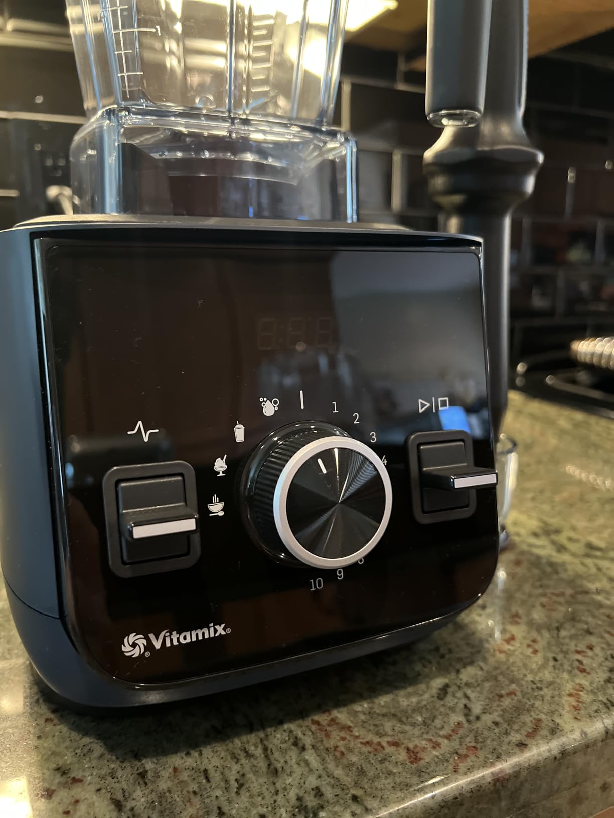 Vitamix Ascent X2 Blender with Three Blending Programs, Self-Cleaning Program, Professional-Grade Blender for Smoothies, Soups and More, Stainless-Steel Blades, 48 Oz Container, Shadow Black Customer Review Vitamix Ascent X2 Blender with Three Blending Programs, Self-Cleaning Program, Professional-Grade Blender for Smoothies, Soups and More, Stainless-Steel Blades, 48 Oz Container, Shadow Black - Customer Photo 2