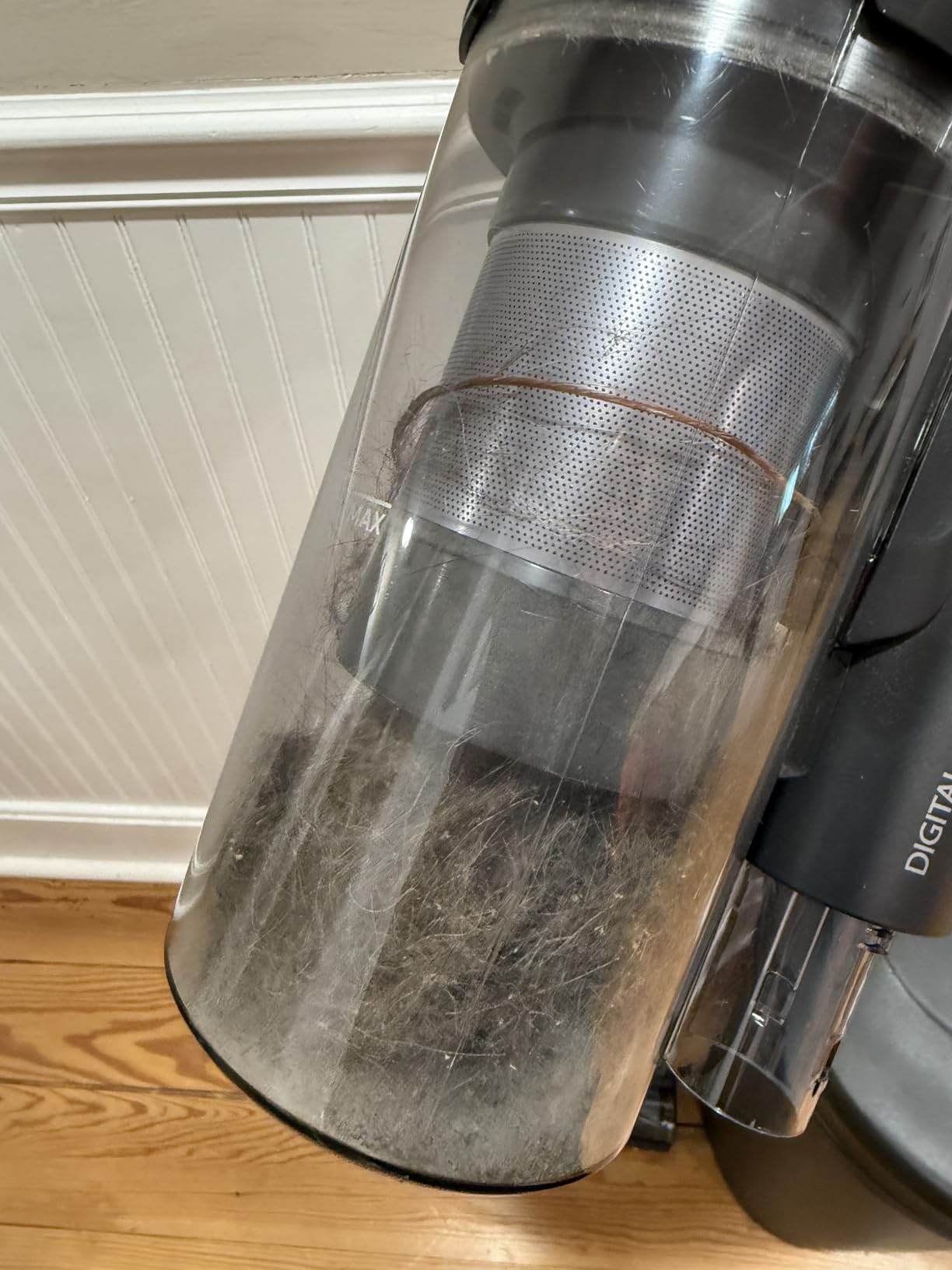 Samsung Jet 75 Pet Cordless Vacuum, Lightweight w/Turbo Action Brush, Pet Tool, Removable Battery, Powerful Cleaning for Hardwood Floors, Carpets, Area Rugs, VS20B75AGR5/AA, Silver - Customer Photo 2
