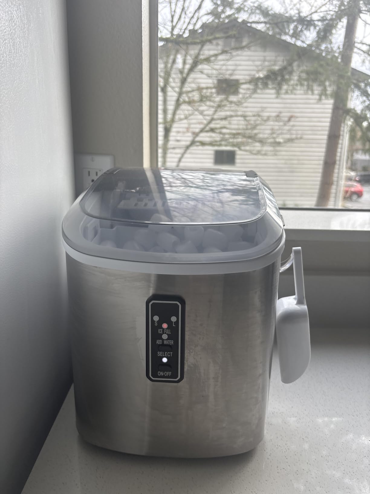 EUHOMY Ice Maker Countertop, 9 Cubes Ready in 6 Mins, 26lbs/24H, Self-Cleaning, Portable Ice Maker Machine with Carry Handle, Basket and Scoop, 2 Sizes of Bullet Ice for Home, Kitchen, Office Customer Review EUHOMY Ice Maker Countertop, 9 Cubes Ready in 6 Mins, 26lbs/24H, Self-Cleaning, Portable Ice Maker Machine with Carry Handle, Basket and Scoop, 2 Sizes of Bullet Ice for Home, Kitchen, Office - Customer Photo 2