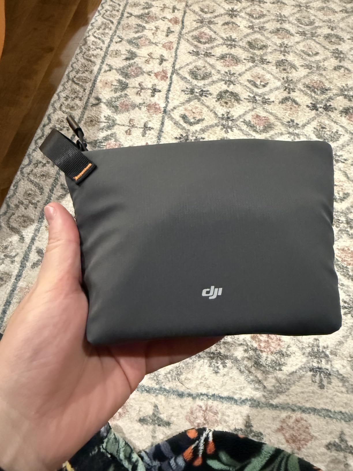 DJI Mic Mini (2 TX + 1 RX + Charging Case), Wireless Lavalier Microphone for iPhone/Camera/Android, Ultralight, Detail-Rich Audio, 48h Use, Noise Cancelling, Automatic Limiting, Vlog, Streaming Customer Review DJI Mic Mini (2 TX + 1 RX + Charging Case), Wireless Lavalier Microphone for iPhone/Camera/Android, Ultralight, Detail-Rich Audio, 48h Use, Noise Cancelling, Automatic Limiting, Vlog, Streaming - Customer Photo 2