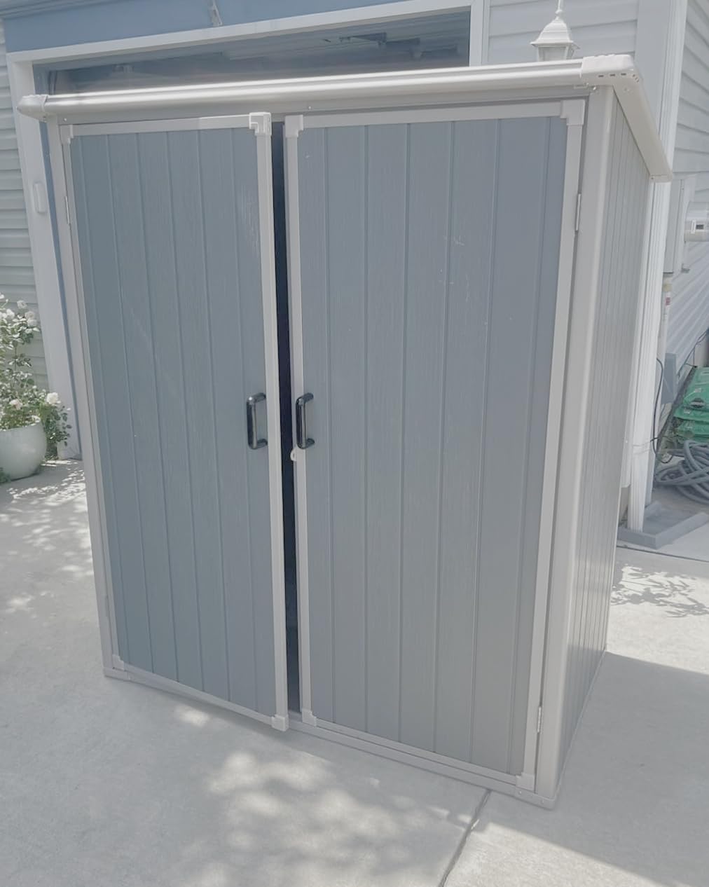 Aoxun Outdoor Storage Shed 5 x 3FT, Resin Shed with Floor and Lockable Door, Plastic Sheds for Garbage Can, Tool, Accessories, Lawn, Garden - Grey - Customer Photo 2