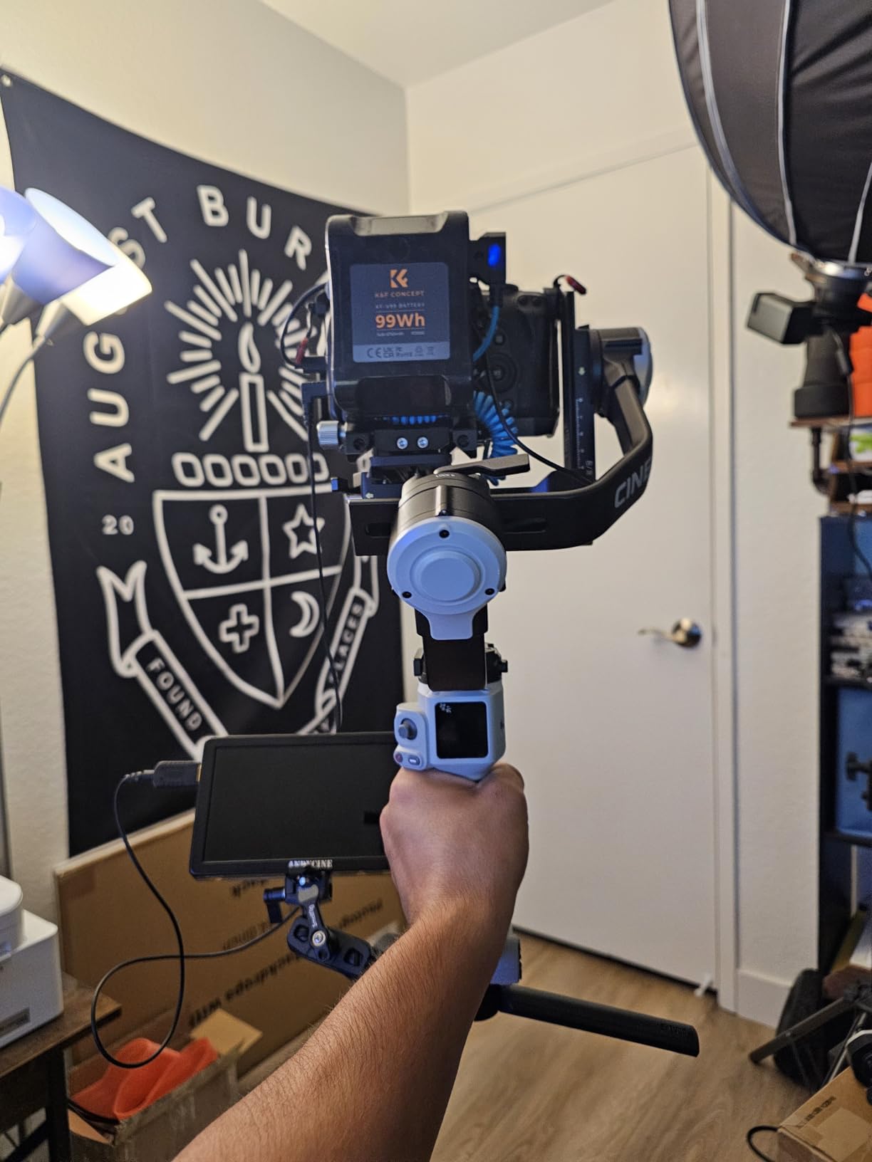 ZHIYUN Crane 4E Gimbal Stabilizer for Camera, Handheld 3 Axis DSLR Gimbal Stabilizer for Canon/Nikon/Sony with Tripod, Native Vertical Shooting, Video Recording, Specialty Expansion - Customer Photo 4