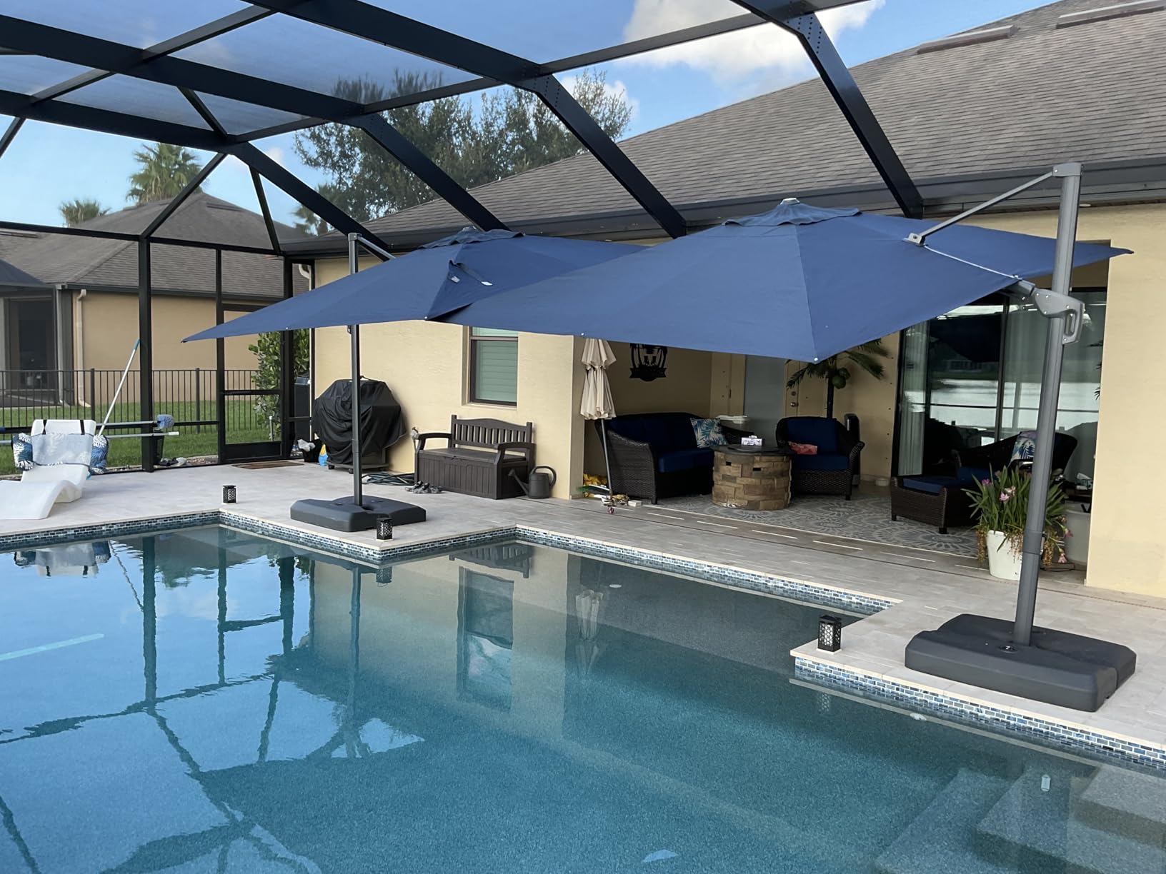 PURPLE LEAF 8' X 10' Left-right Tilting Outdoor Patio Umbrella Swivel Offset Cantilever Heavy Duty Rectangle Aluminu Umbrella with UV Resistant for Deck Pool Patio Backyard, Sand Dune Customer Review PURPLE LEAF 8' X 10' Left-right Tilting Outdoor Patio Umbrella Swivel Offset Cantilever Heavy Duty Rectangle Aluminu Umbrella with UV Resistant for Deck Pool Patio Backyard, Sand Dune - Customer Photo 2