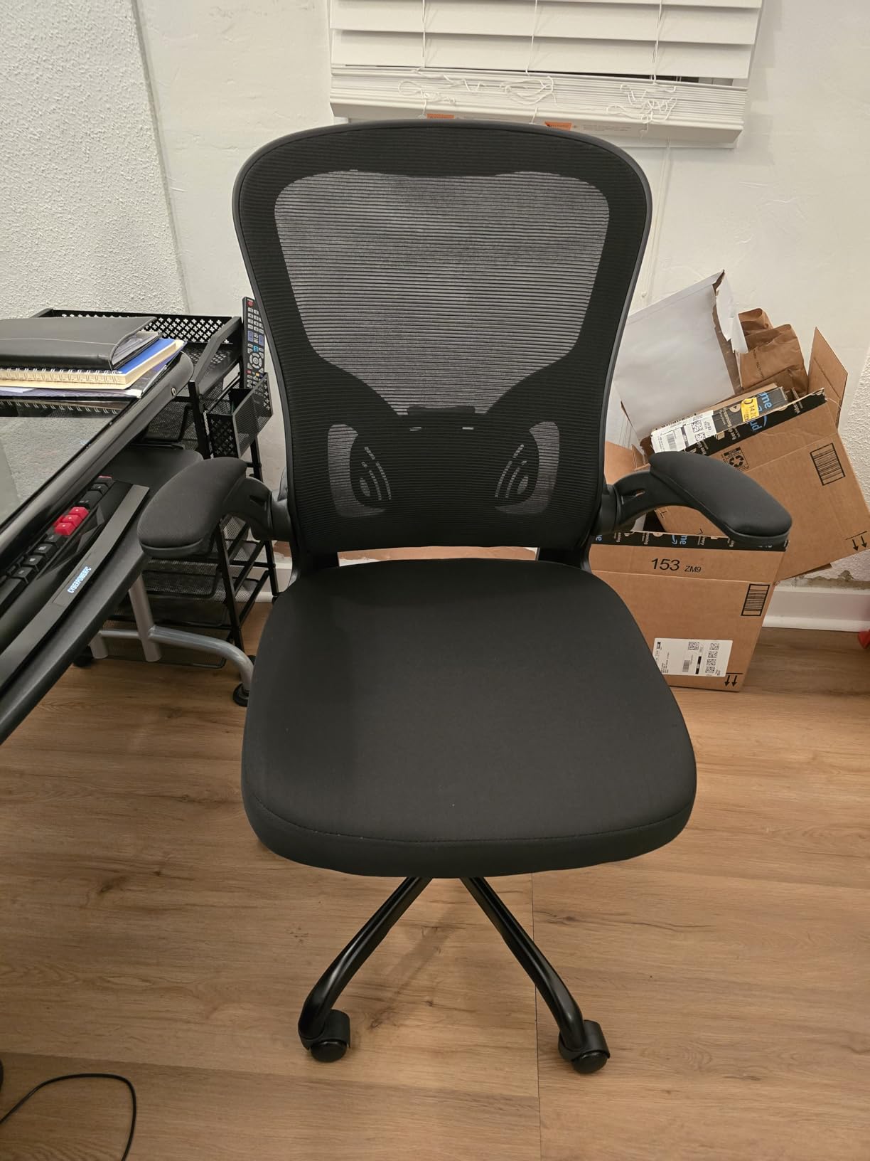 Office Chair, Ergonomic Desk Chairs 330LBS Capacity High Back Mesh Computer Chair with Flip-up Armrests, Comfy Work Chair with Adjustable Lumbar Support, Rolling Chair Customer Review Office Chair, Ergonomic Desk Chairs 330LBS Capacity High Back Mesh Computer Chair with Flip-up Armrests, Comfy Work Chair with Adjustable Lumbar Support, Rolling Chair - Customer Photo 4