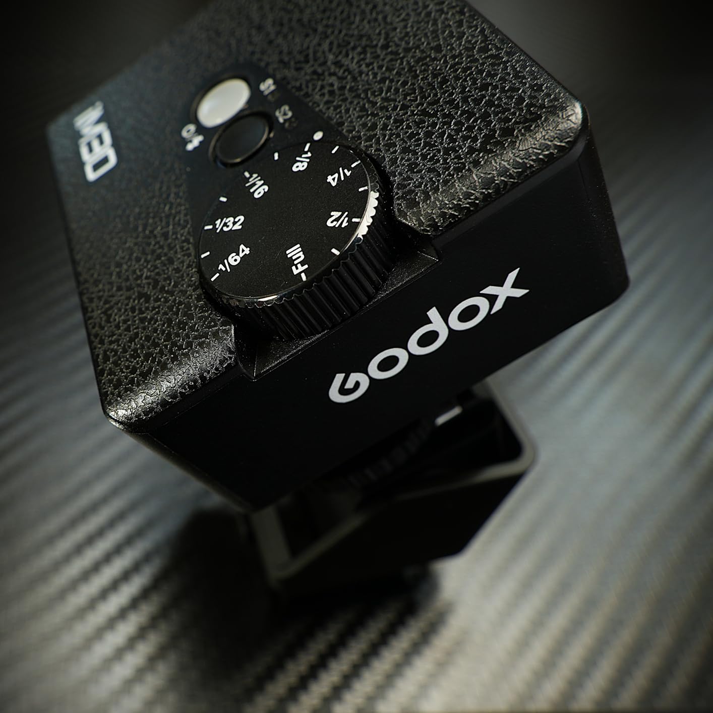 Godox iM30 Mini Flash - Camera Flash GN 15, 7 Power Levels, Mini Manual Flash for Canon/Sony/Fuji Customer Review Godox iM30 Mini Flash - Camera Flash GN 15, 7 Power Levels, Mini Manual Flash for Canon/Sony/Fuji - Customer Photo 2