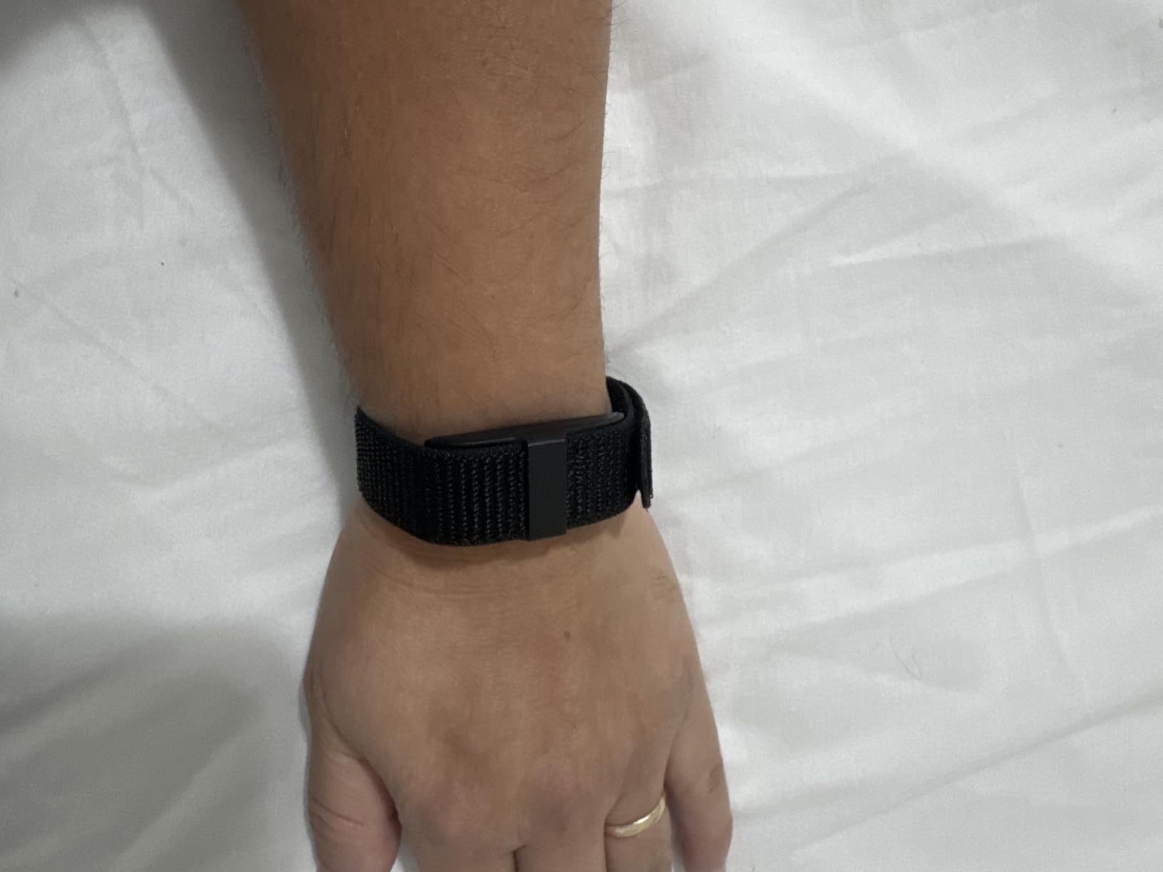 IAMJOY Smart Health Wristband, Wearable Activity & Fitness Tracker for Multi-Sport Mode, All-Day Automatic Continuous Monitoring of Health Data, Improve Sleep, Stress & Wellness, with Free App, Black - Customer Photo 1