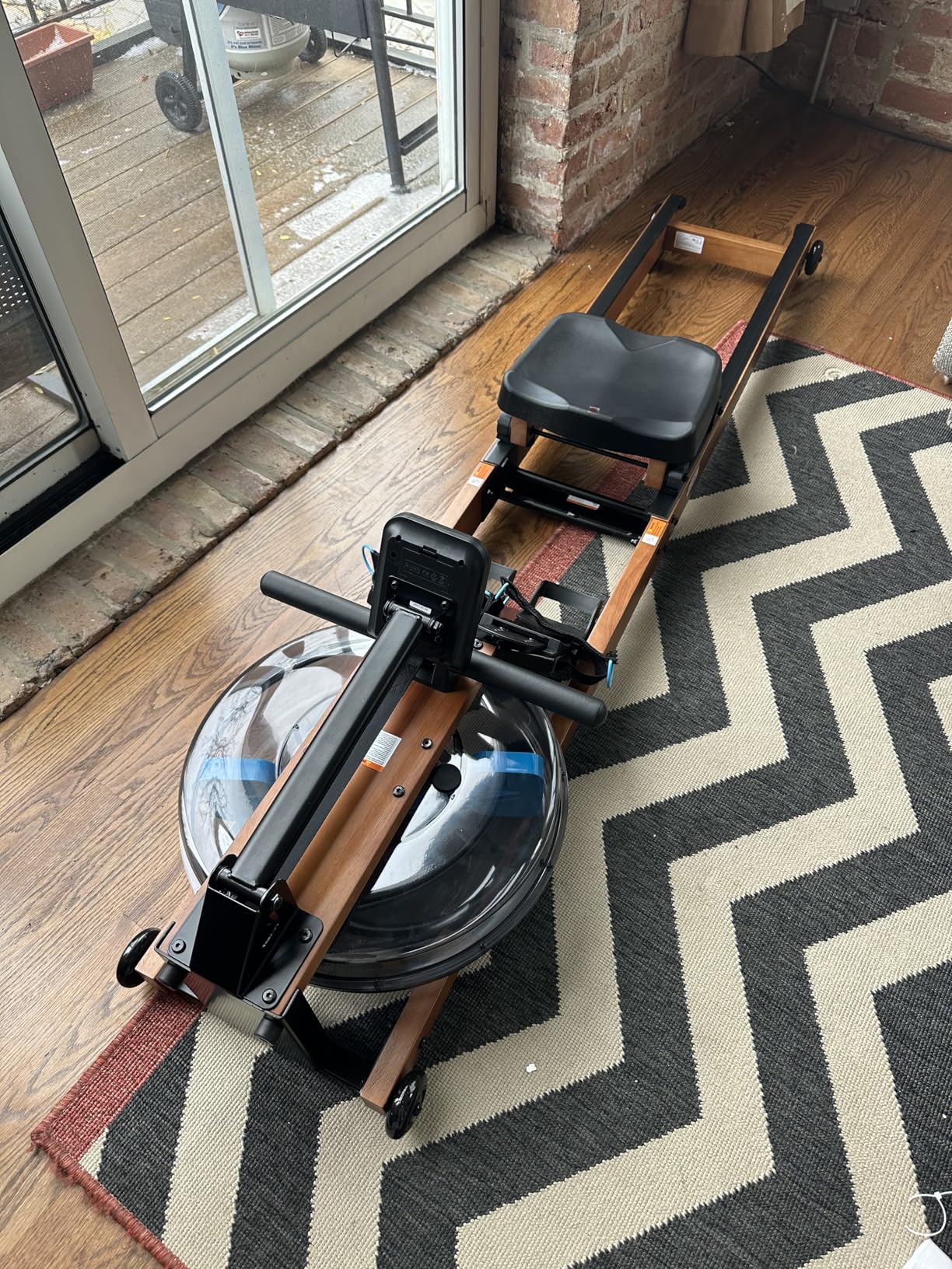 MERACH Water Rowing Machines for Home, Foldable Row Machine with 400LBS Weight Capacity, Dedicated Monitor and Comfortable Seat, Free MERACH App for Immersive Water Rower - Customer Photo 2