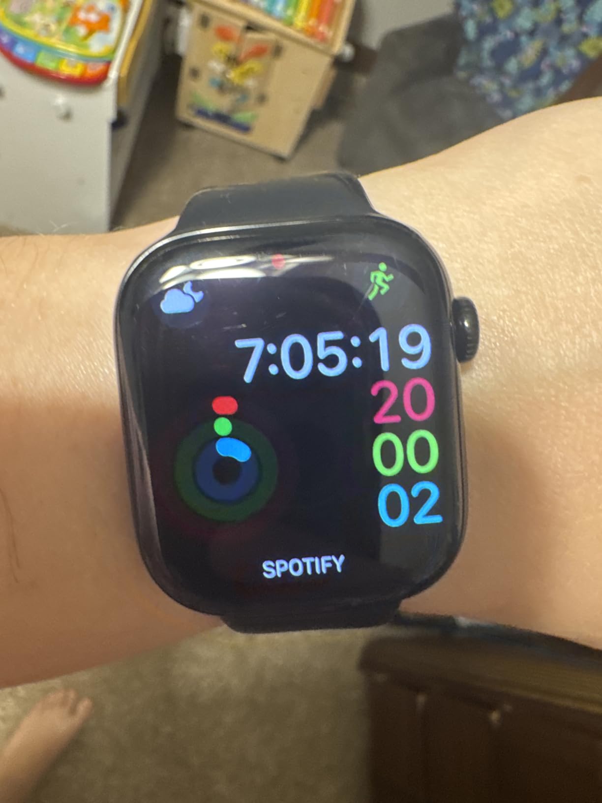Apple Watch Series 10 [GPS, 42mm] - Jet Black Aluminum Case with Black Sport Band, S/M (Renewed) - Customer Photo 1