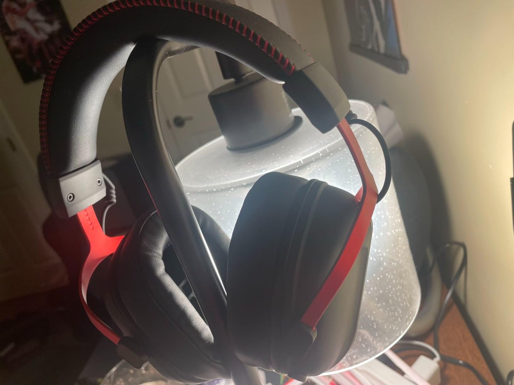 Wireless Gaming Headset, 2.4GHz USB Gaming Headphones for PS5, PS4, PC, Fortnite, Switch, Mac with Bluetooth 5.3, 60H Battery, ENC Noise Canceling Microphone, Gamer Headphones, Red Customer Review Wireless Gaming Headset, 2.4GHz USB Gaming Headphones for PS5, PS4, PC, Fortnite, Switch, Mac with Bluetooth 5.3, 60H Battery, ENC Noise Canceling Microphone, Gamer Headphones, Red - Customer Photo 1