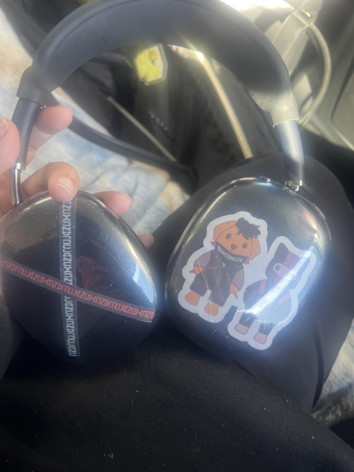 Apple AirPods Max - Midnight (Renewed) customer photo 1
