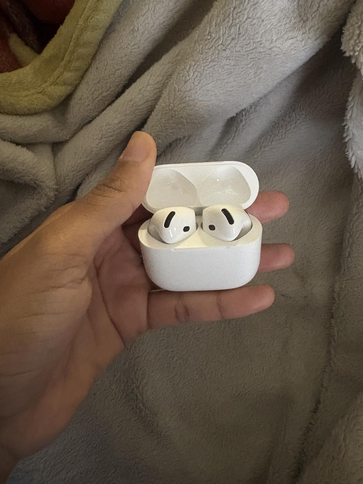 Apple Airpods 4 (Renewed) - Customer Photo 2