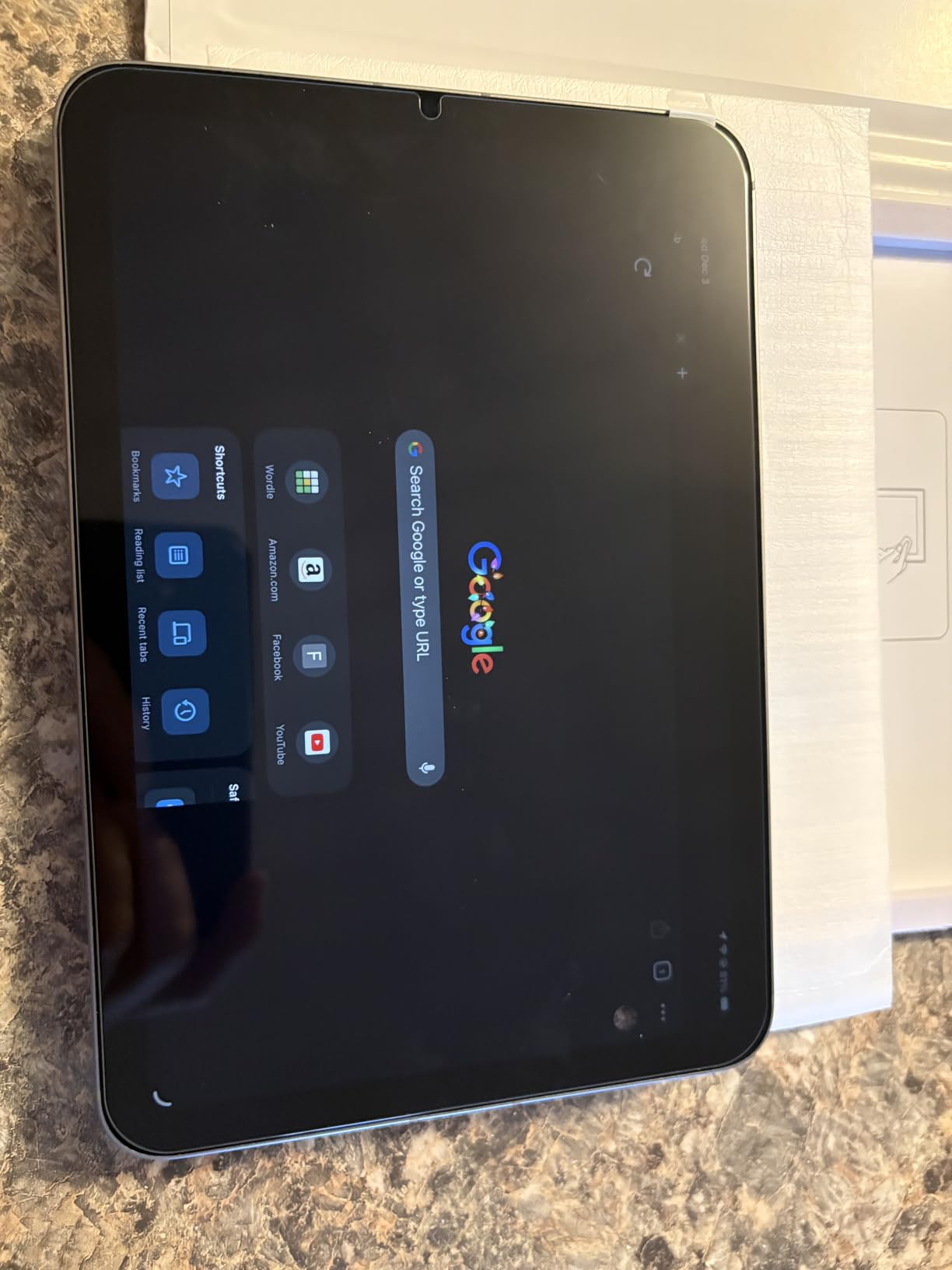 iPad mini (A17 Pro): Apple Intelligence, 8.3-inch Liquid Retina Display, 128GB, Wi-Fi 6E, 12MP Front/12MP Back Camera, Touch ID, All-Day Battery Life - Starlight customer photo 2