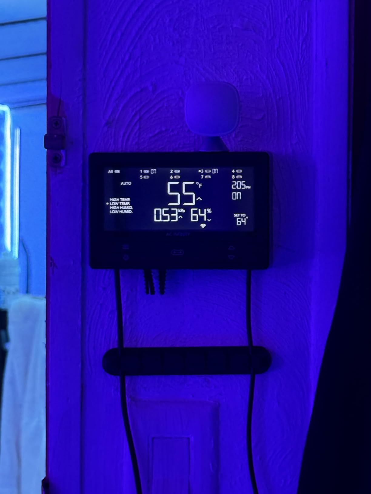 AC Infinity Controller AI+ Environmental Controller, Dynamic AI Controls Grow Devices, Insights Alerts Data Analysis w/ WiFi App, Programmable Dual-Zone VPD Temperature Humidity Automations customer photo 2