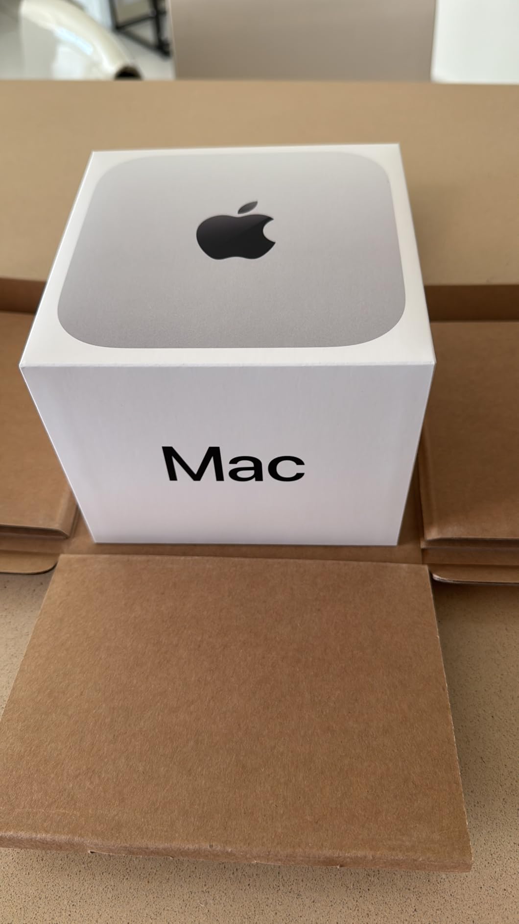 2024 Mac mini Desktop Computer with M4 chip with 10-core CPU and 10-core GPU: Built for Apple Intelligence, 16GB Unified Memory, 256GB SSD Storage, Gigabit Ethernet customer photo 2