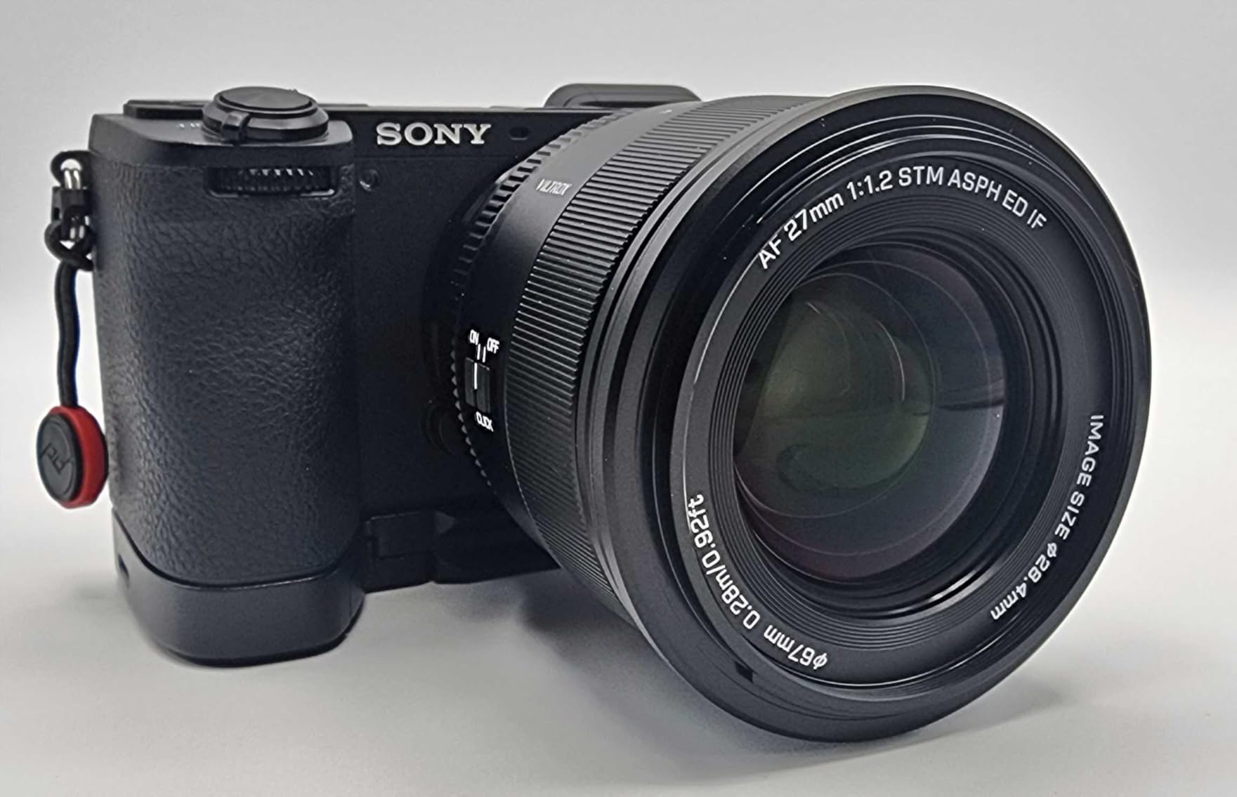 VILTROX 28mm F4.5 E-Mount Ultra-Thin Pancake Lens Customer Review VILTROX 28mm F4.5 E-Mount Ultra-Thin Pancake Lens - Customer Photo 2