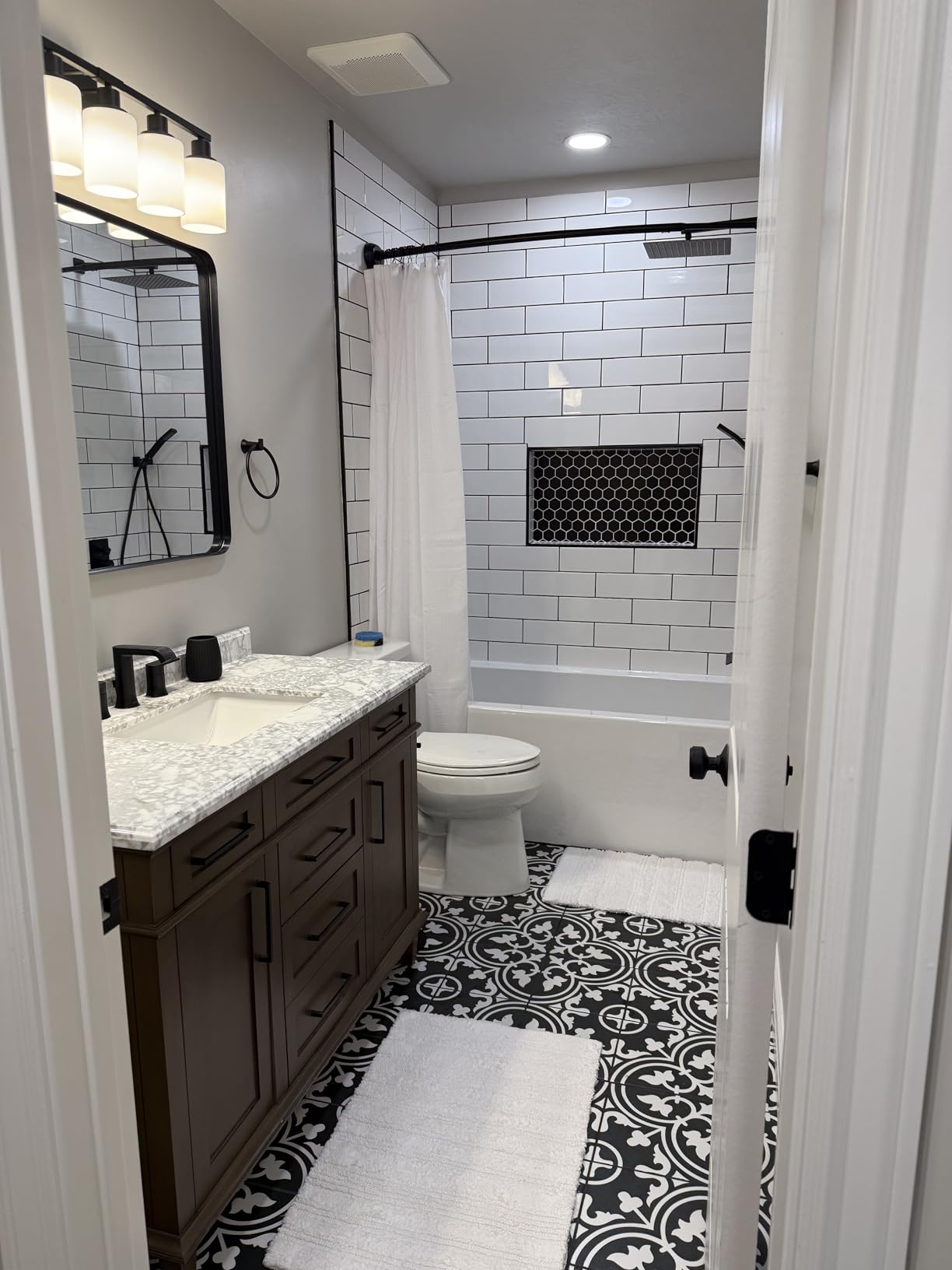 MOKATNG 4-Light Bathroom Light Fixtures, Vanity Light with Milky White Shades, Matte Black Bathroom Light Fixtures Over Mirror, Modern Bathroom Wall Lamp for Mirror Living Room Cabinet Bedroom - Customer Photo 1