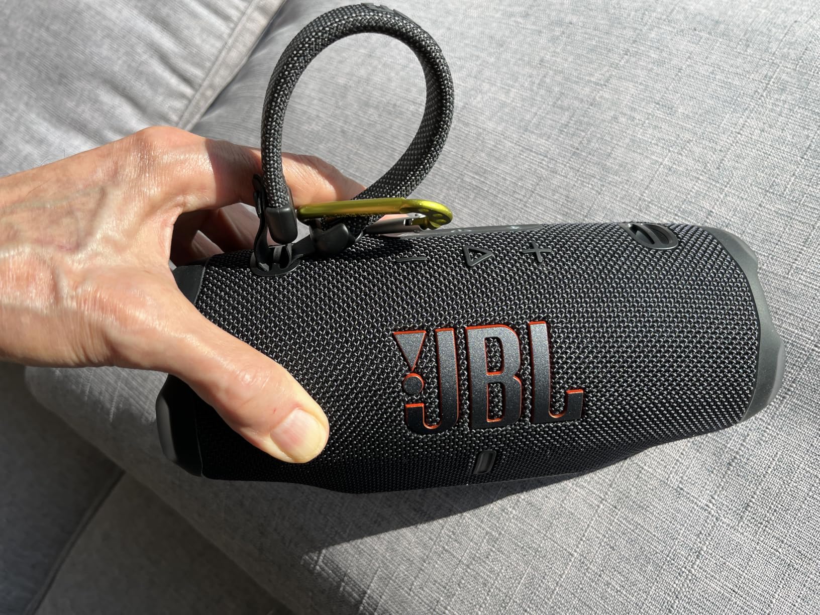 JBL Charge 6 - Portable Waterproof & Drop-Proof Bluetooth Speaker, Bold JBL Pro Sound with AI Sound Boost, 28Hrs of Playtime, Built-in powerbank & Comes with a Sturdy/Removable Carrying Strap (Black) Customer Review JBL Charge 6 - Portable Waterproof & Drop-Proof Bluetooth Speaker, Bold JBL Pro Sound with AI Sound Boost, 28Hrs of Playtime, Built-in powerbank & Comes with a Sturdy/Removable Carrying Strap (Black) - Customer Photo 1