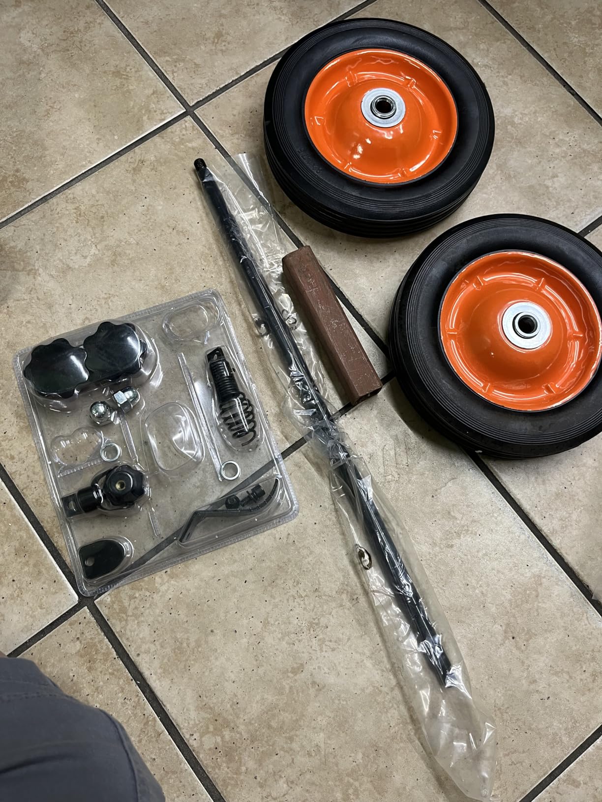 VEVOR 100 FT x 1/2 Inch Drain Cleaner Machine, Sewer Snake Auger Auto Feed with 4 Cutter & Air-activated Foot Switch for 2 VEVOR 100 FT x 1/2 Inch Drain Cleaner Machine, Sewer Snake Auger Auto Feed with 4 Cutter & Air-activated Foot Switch for 2