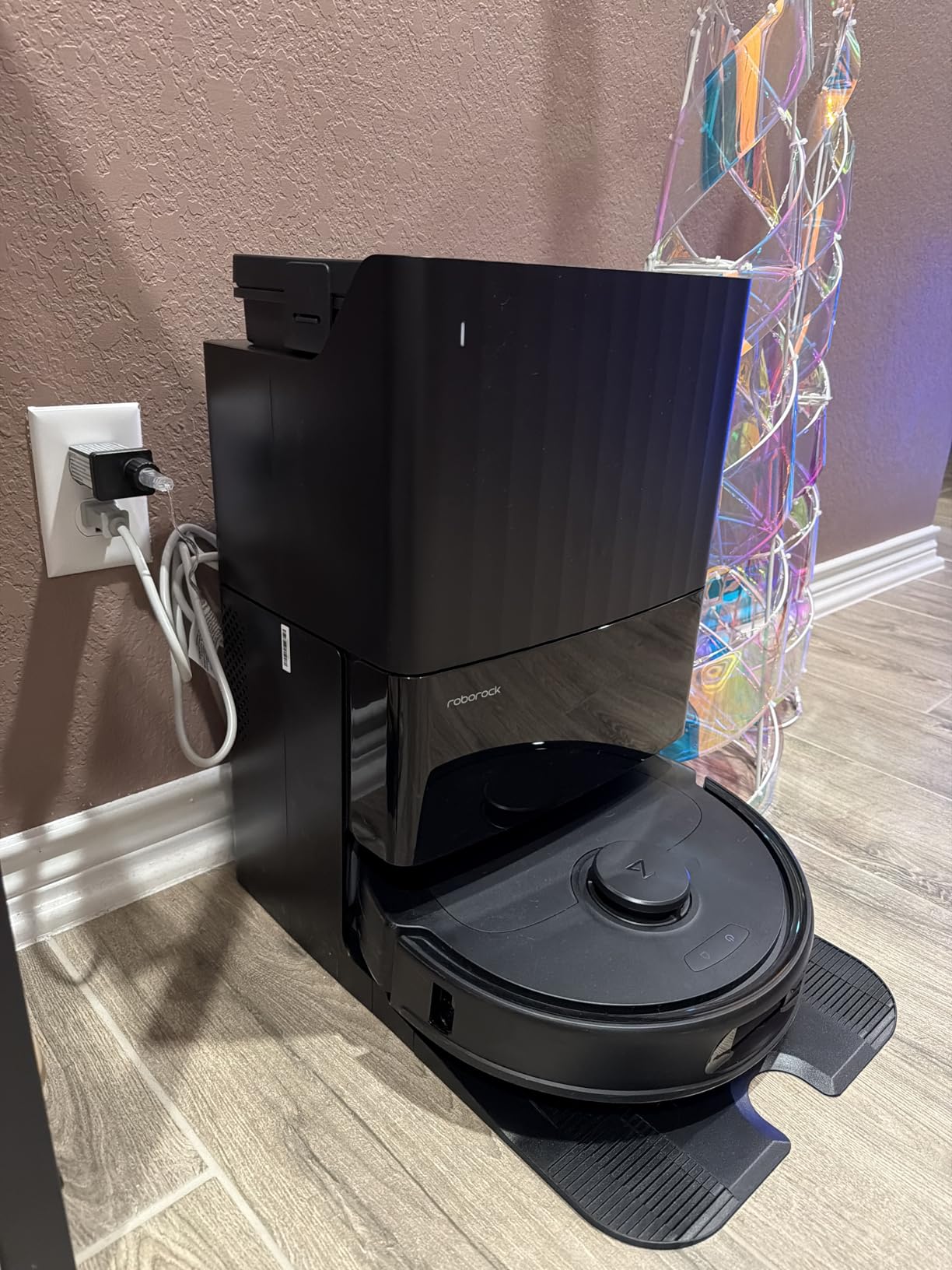 roborock Qrevo Series Robot Vacuum and Mop, 8000Pa Suction, Upgraded from Qrevo S, Anti-Tangle Brushes, Smart Obstacle Avoidance, Auto Mop Washing, All-in-One Dock, 200RPM Spinning Mops, Black (QV 35A) - Customer Photo 1