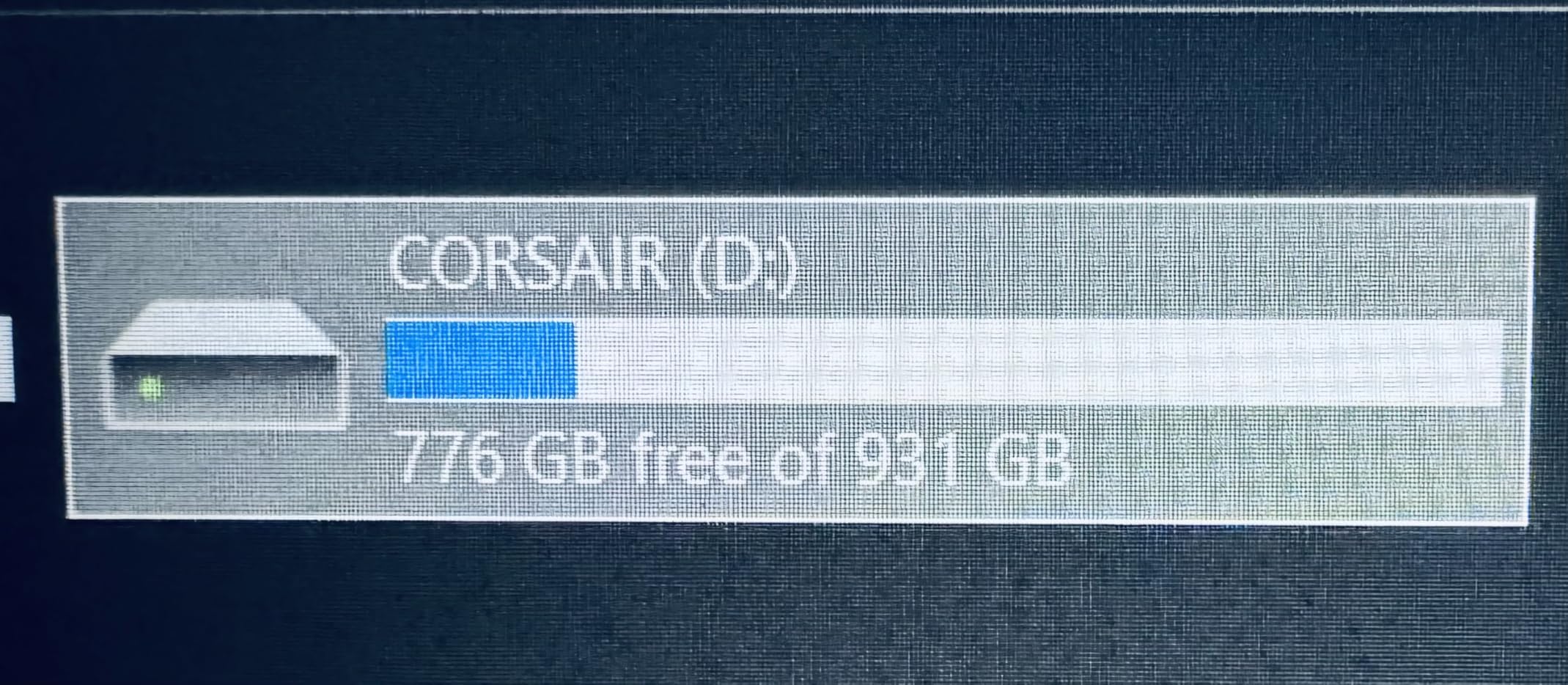 Corsair EX400U 1TB USB4 Portable External Type-C SSD – 3.2 Gen2 2x2 Connections, Up to 40Gbps, Plug and Play, MagSafe, Includes Cable – Windows PC, iOS Mac – Gray Customer Review Corsair EX400U 1TB USB4 Portable External Type-C SSD – 3.2 Gen2 2x2 Connections, Up to 40Gbps, Plug and Play, MagSafe, Includes Cable – Windows PC, iOS Mac – Gray - Customer Photo 2