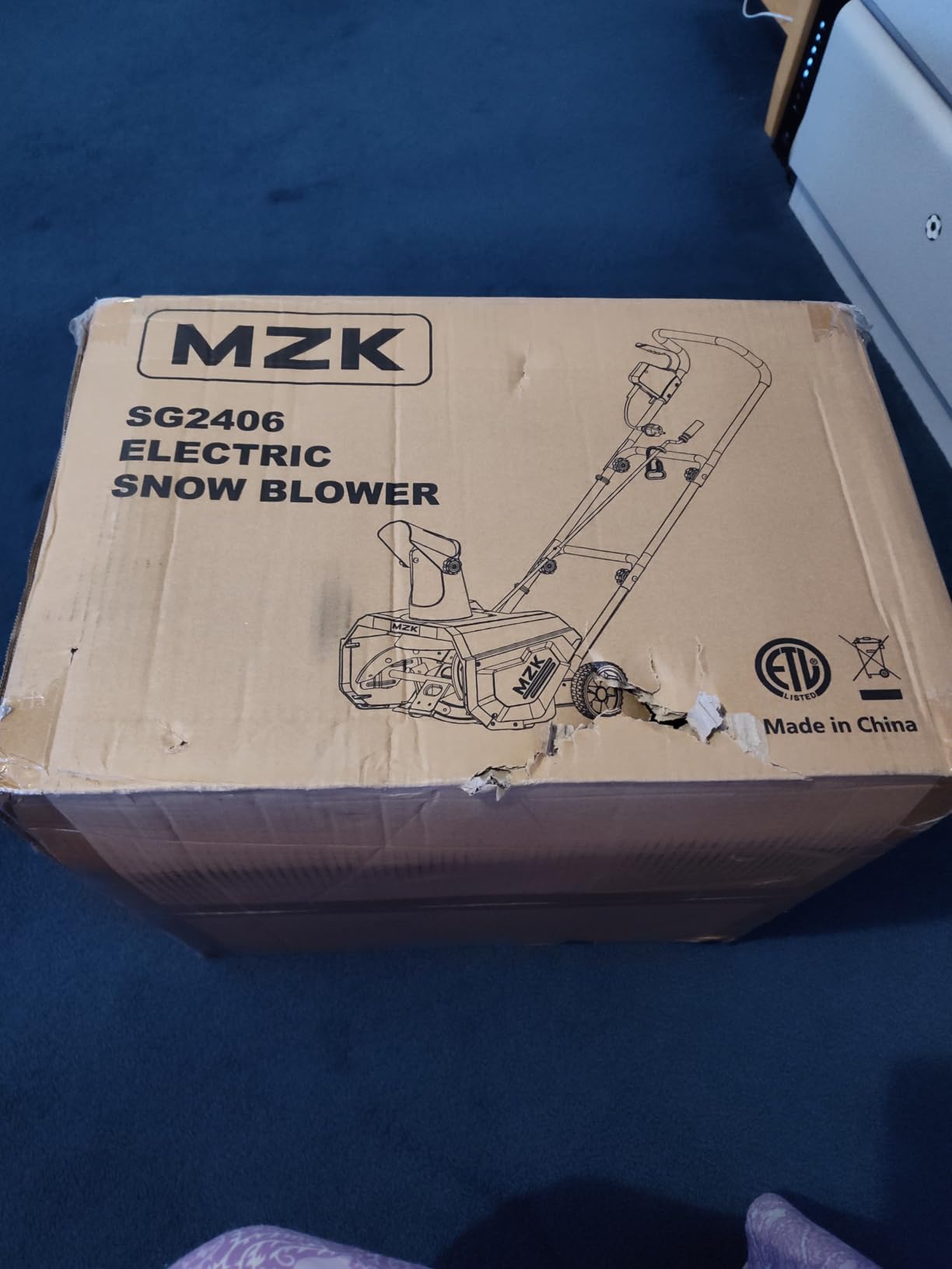 MZK 15.9-Inch Electric Walk-Behind Snow Blower with 20ft Throwing Distance, Electric Snow Blower with 13-Amp Motor,Directional Chute Control, Black Customer Review MZK 15.9-Inch Electric Walk-Behind Snow Blower with 20ft Throwing Distance, Electric Snow Blower with 13-Amp Motor,Directional Chute Control, Black - Customer Photo 1