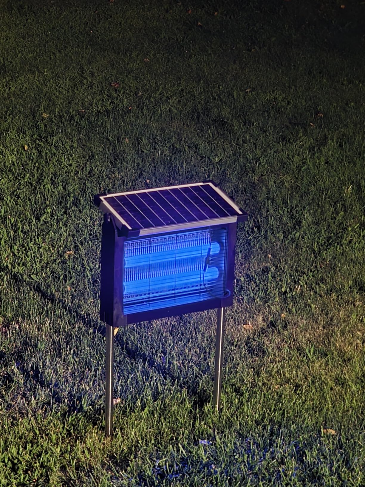 OnBeam Solar Bug Zapper Outdoor, 4500V Mosquito Zapper Fly Trap for Patio customer photo 1