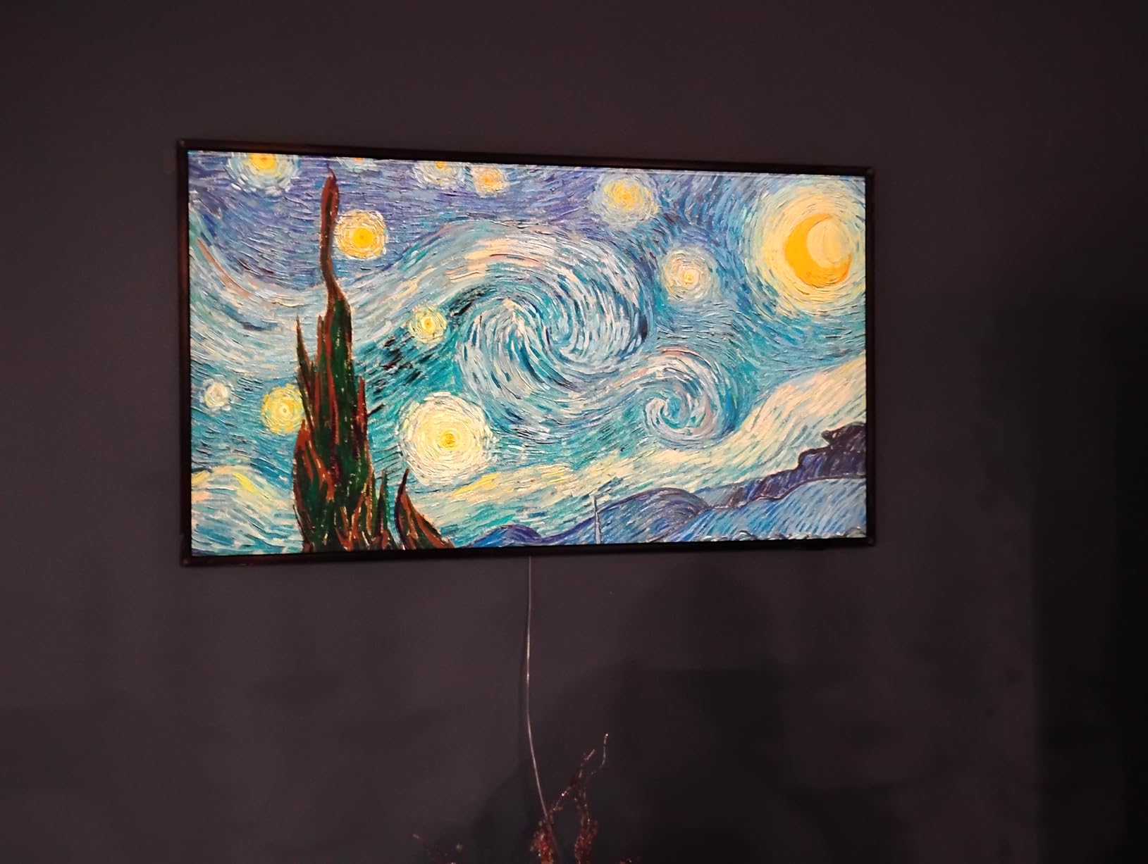 75-Inch Class The Frame Pro LS03FW 4K Neo QLED Mini LED Smart TV (2025 Model) Slim Fit Wall Mount, Modern Frame Design, Wireless One Connect, NQ4 AI Gen3 Processor, Art Mode, Alexa Built-in customer photo 2