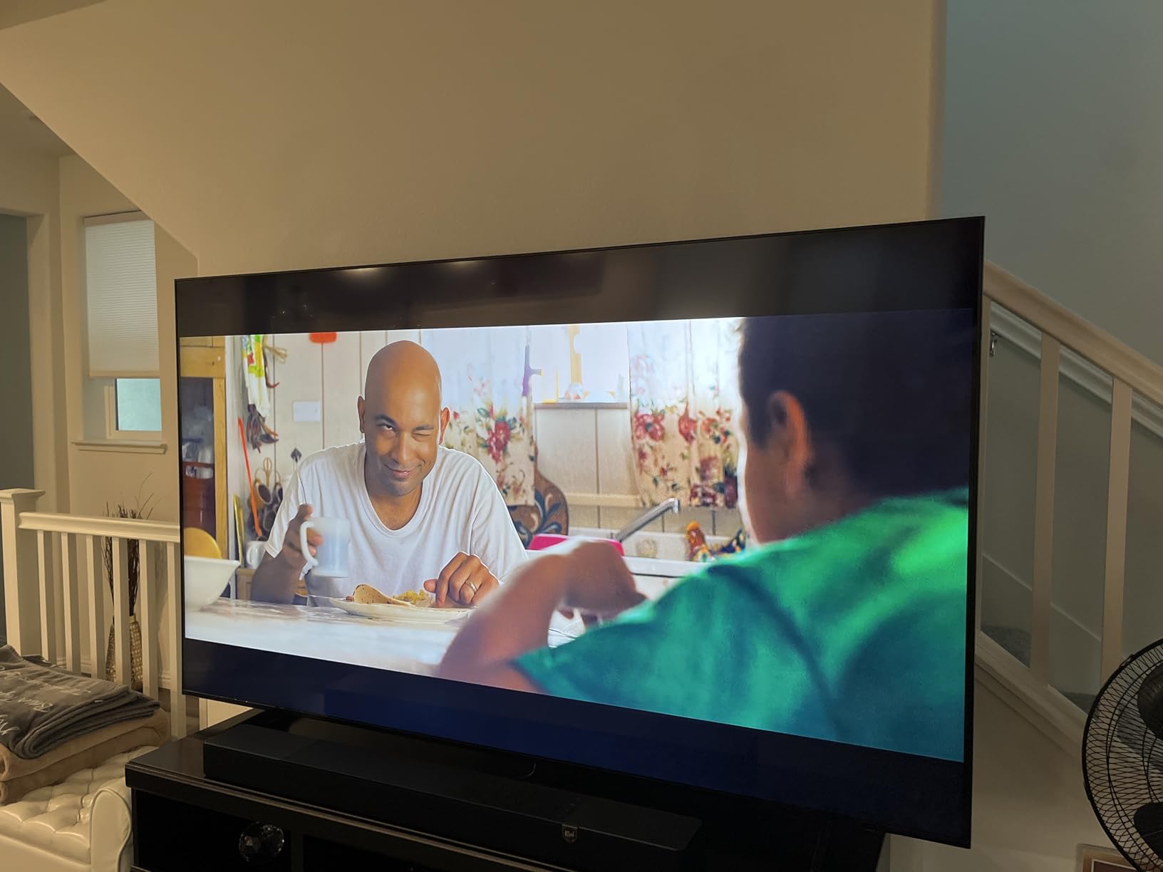 43-Inch Class QLED Q7F Series Samsung Vision AI Smart TV (2025 Model, 43Q7F) Quantum HDR, Object Tracking Sound Lite, Q4 AI Gen1 Processor, 4K upscaling, Gaming Hub, Alexa Built-in customer photo 2