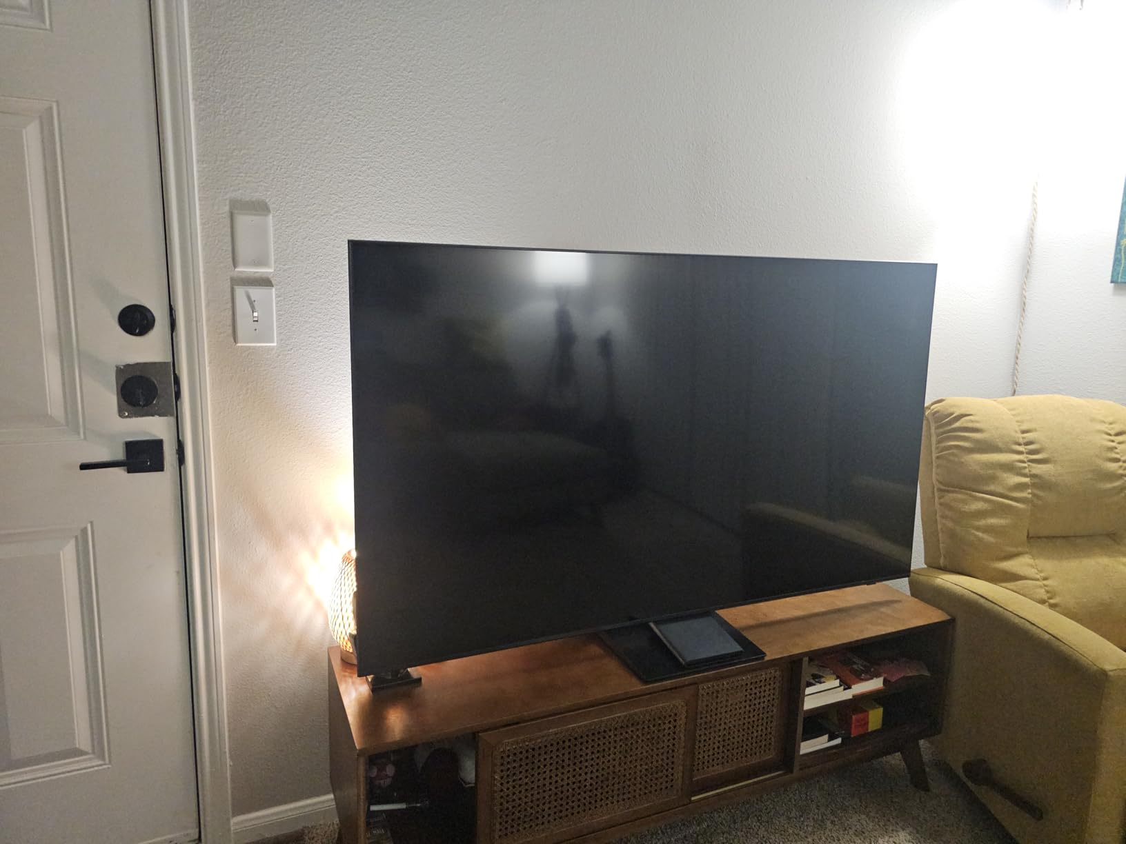 Samsung 75-Inch Class Neo QLED QN70F 4K Mini LED Smart TV (2025 Model) NQ4 AI Gen2 Processor, Quantum Matrix Technology Slim, Motion Xcelerator 144Hz, Samsung Vision AI, Alexa Built-in customer photo 1