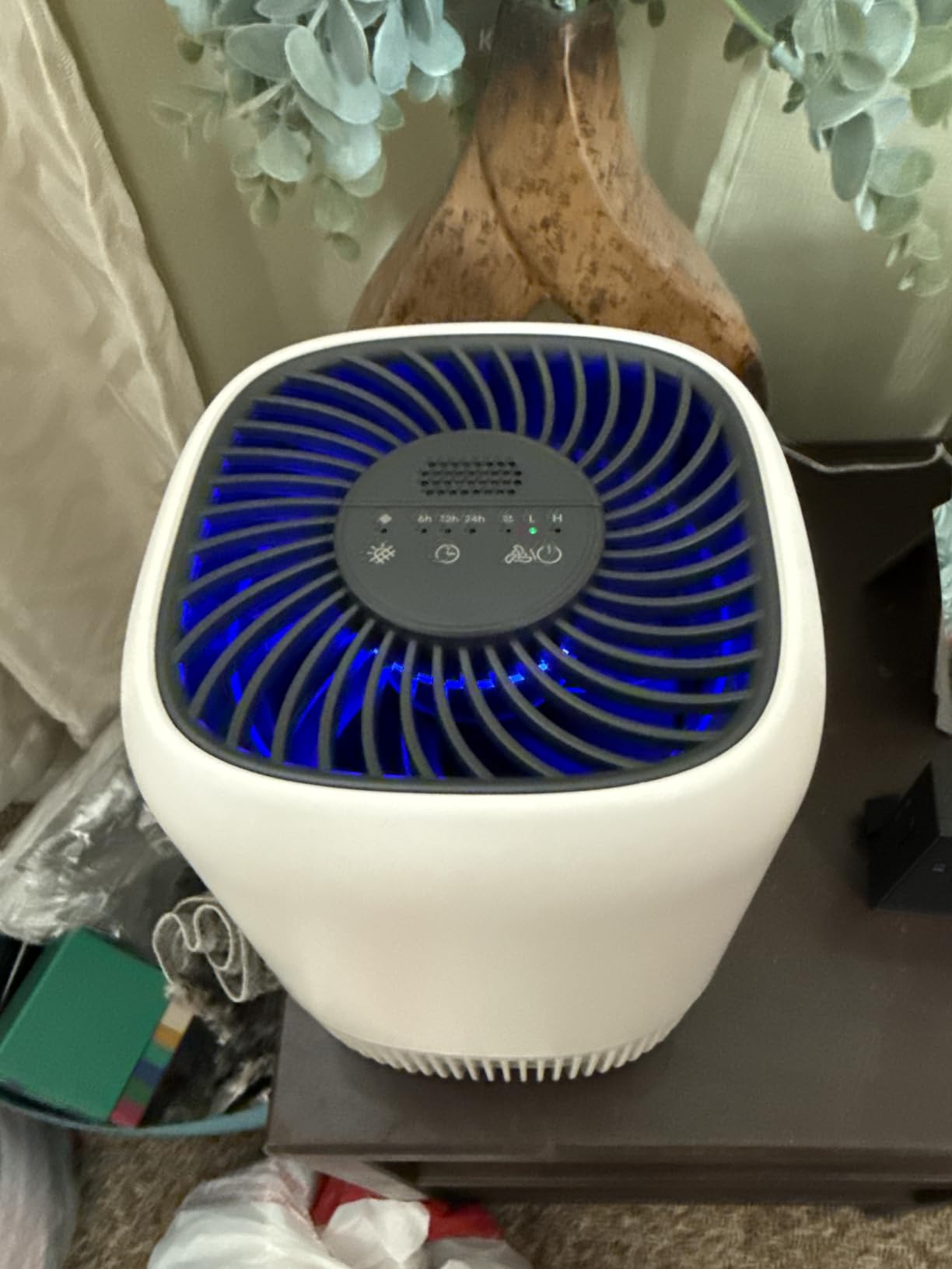 Air Purifiers for Home with H13 True HEPA Filter Up to 1076 Ft² for Pet Hair, Odors, Pollen, Smoke, Compact Air Cleaner with 3 Speeds, Timer, Aroma Quiet 360°Intake Filter, White Customer Review Air Purifiers for Home with H13 True HEPA Filter Up to 1076 Ft² for Pet Hair, Odors, Pollen, Smoke, Compact Air Cleaner with 3 Speeds, Timer, Aroma Quiet 360°Intake Filter, White - Customer Photo 2