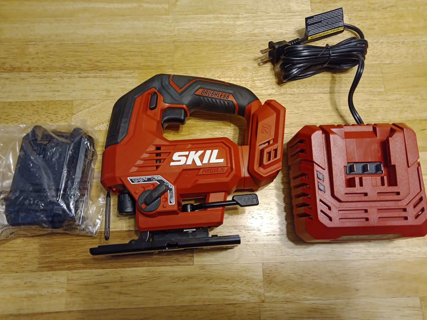 SKIL PWR CORE Brushless 20V Jig Saw Including 2.0Ah Battery and Charger- JS8290B-10 - Customer Photo 1