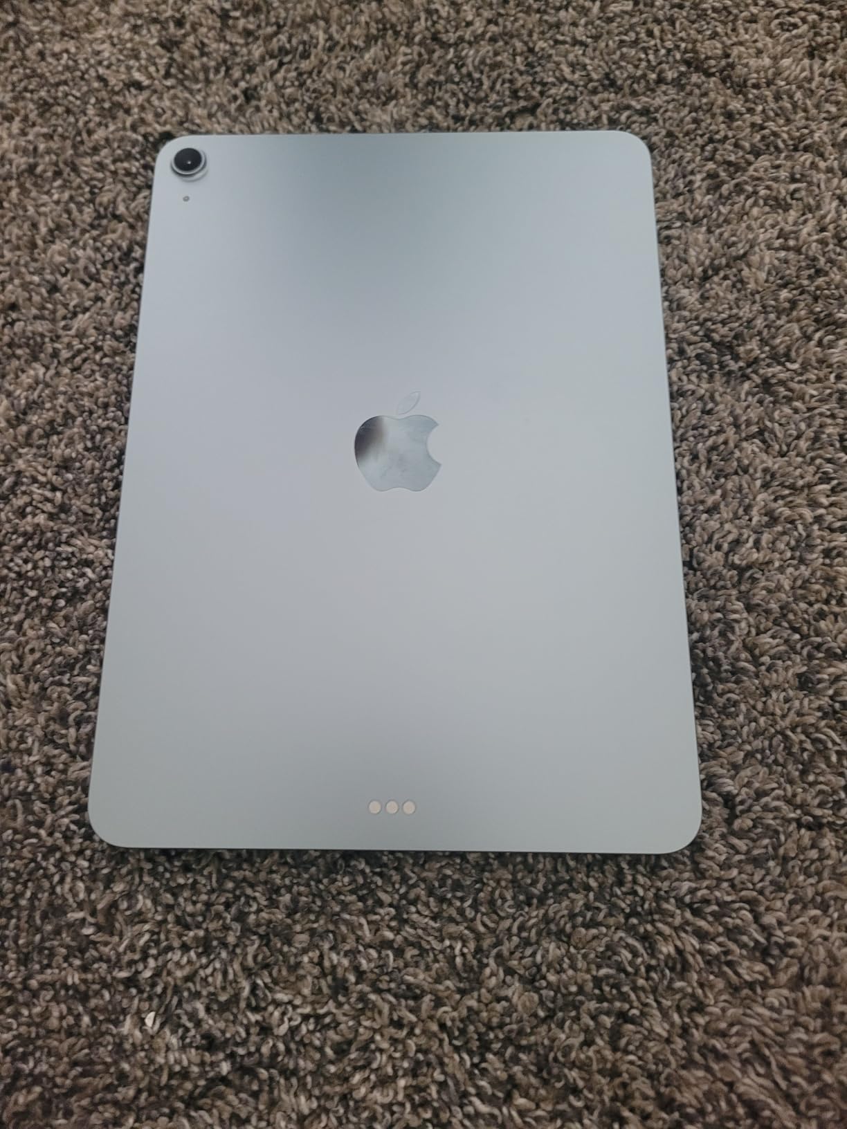 Apple iPad Air 11-inch with M3 chip Built for Apple Intelligence, Liquid Retina Display, 256GB, 12MP Front/Back Camera, Wi-Fi 6E, Touch ID, All-Day Battery Life - Space Gray customer photo 2